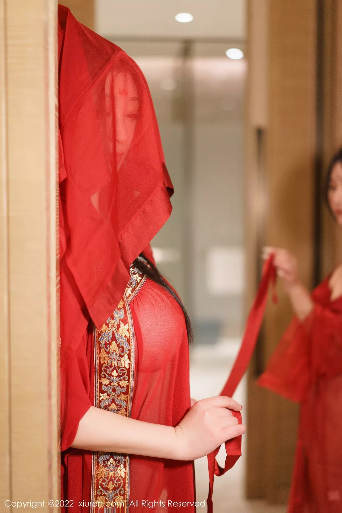 秀人集.com_[XiuRen秀人网]No.6068_女神laura阿姣＆妲己_Toxic红色薄透古装服秀丰满身材诱惑写真79P