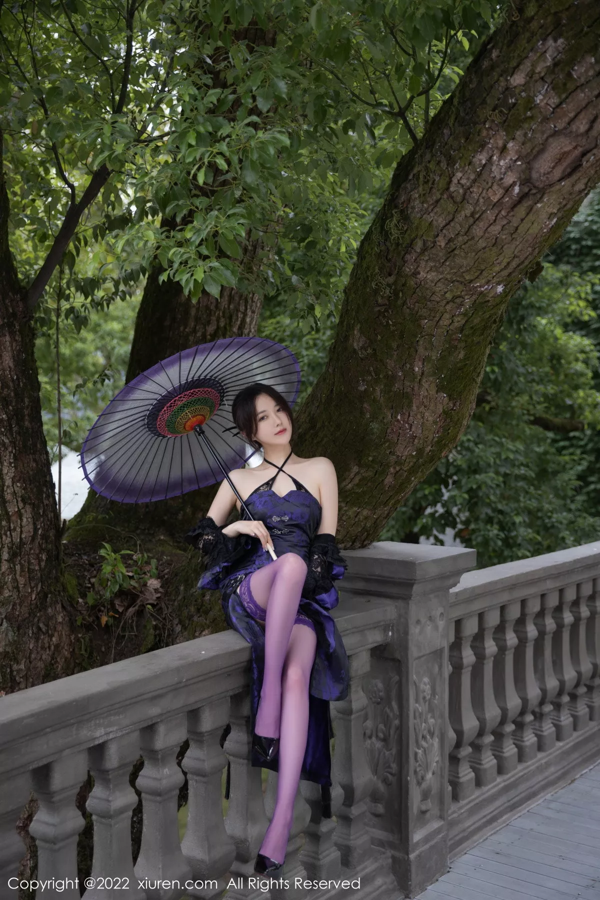 秀人集.com_[XiuRen秀人网]No.6074_模特鱼子酱Fish独角戏主题性感露肩连衣裙配紫色丝袜诱惑写真79P