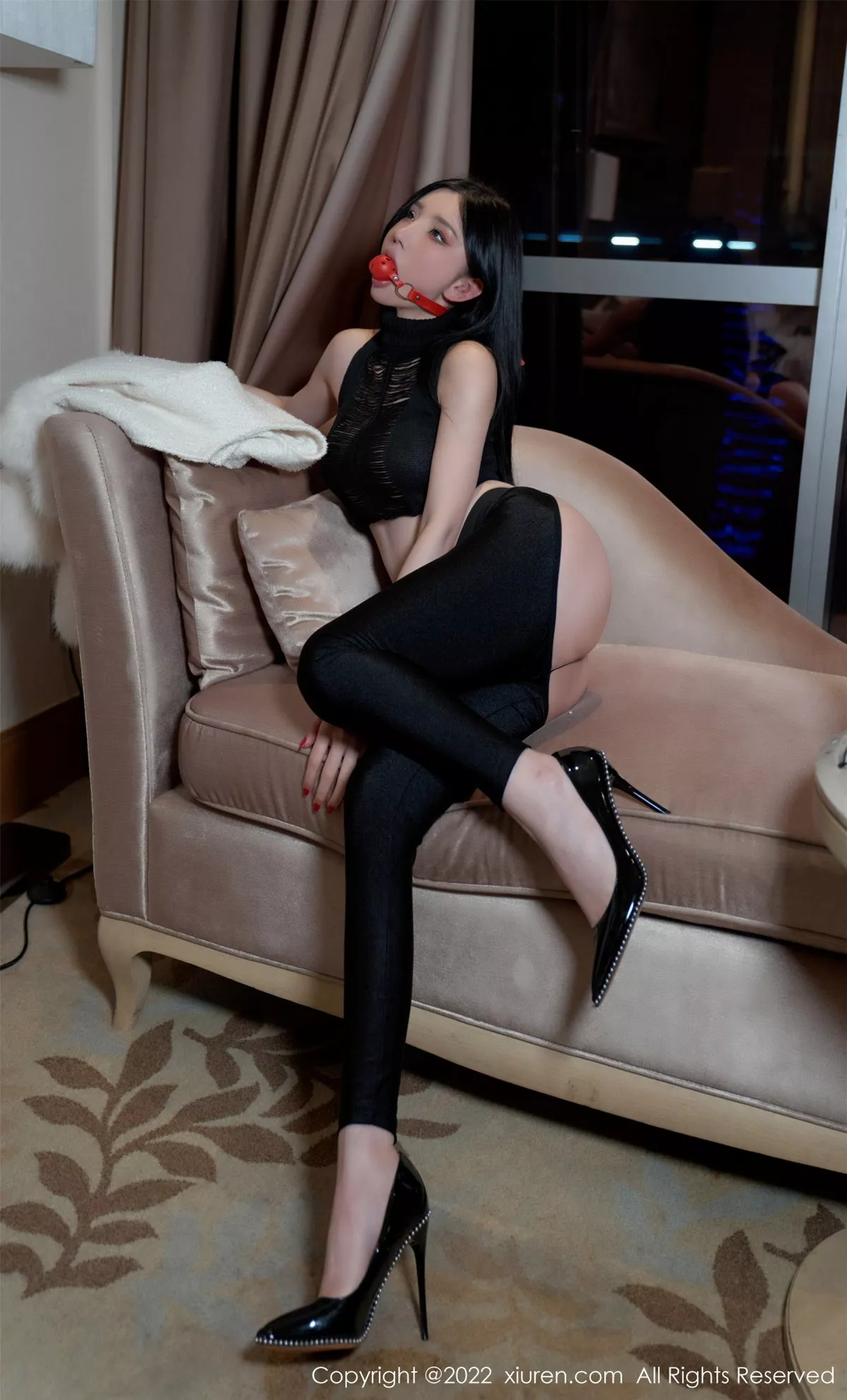 秀人集.com_[XiuRen秀人网]No.6073_女神周于希Sally元旦的夜主题性感黑色服饰秀白嫩翘臀诱惑写真80P