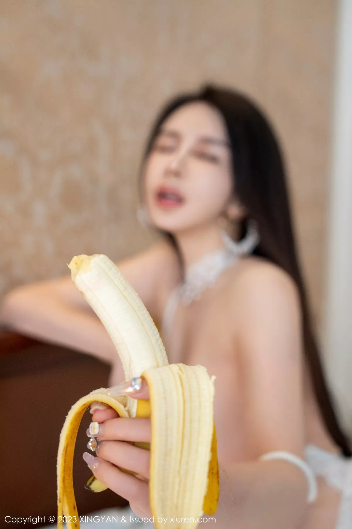 秀人集.com_[XINGYAN星颜社]VOL.164_女神李丽莎私房性感白色网纱服配开档白丝秀惹火身材诱惑写真73P