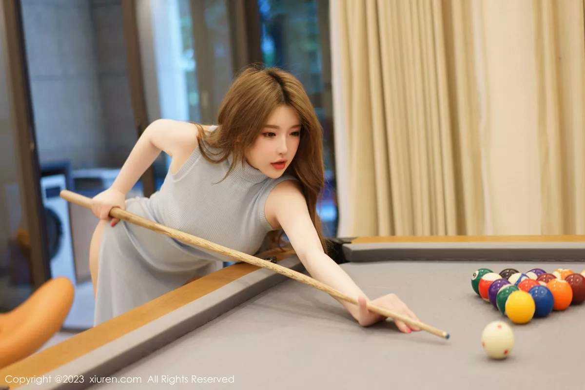 秀人集.com_[XiuRen秀人网]No.6085_模特小海臀Rena三亚旅拍桌球室性感连衣裙秀浑圆美臀诱惑写真60P