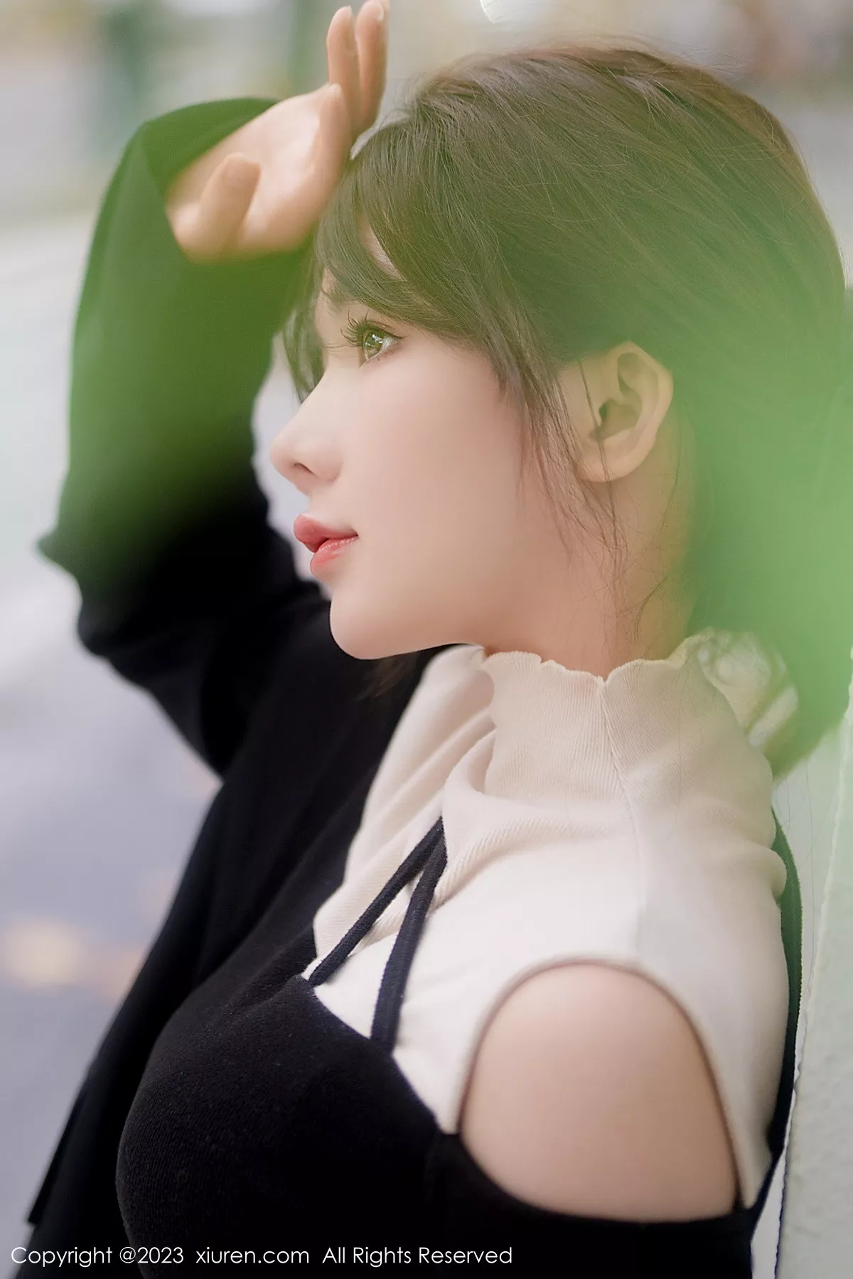 秀人集.com_[XiuRen秀人网]No.6080_模特婠婠么性感黑上衣配黑皮短裙露超薄无内黑丝撩人诱惑写真79P