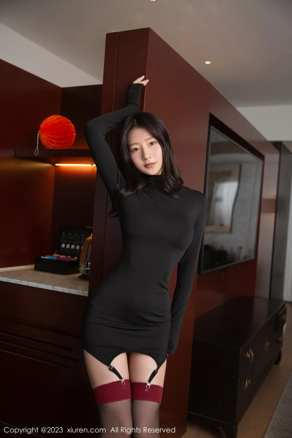 秀人集.com_[XiuRen秀人网]No.6095_模特熊小诺性感黑色收身服配黑丝吊袜秀翘臀美腿迷人诱惑写真75P