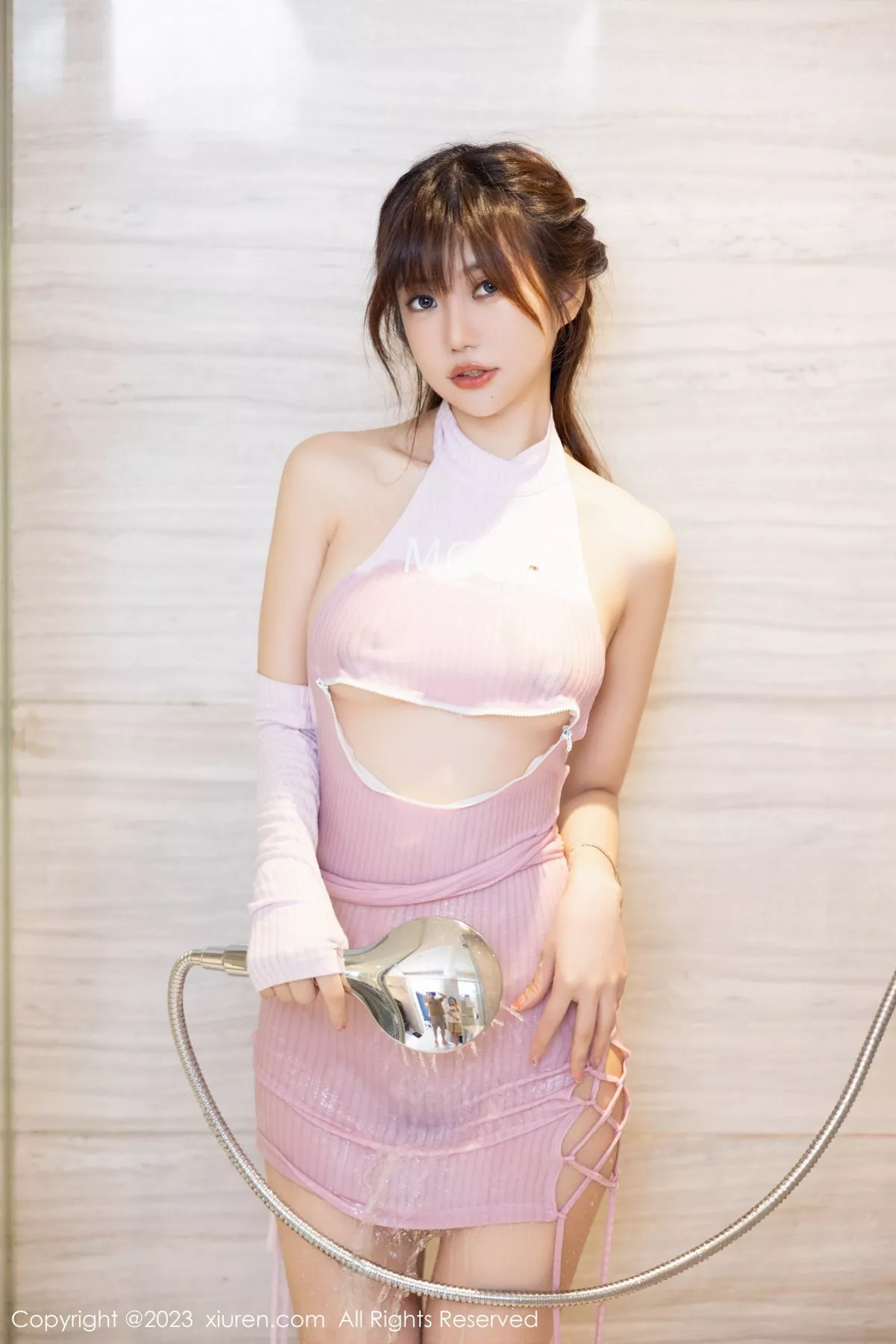 秀人集.com_[XiuRen秀人网]No.6097_女神绮里嘉ula浴室性感粉色连衣短裙湿身秀完美身材诱惑写真81P