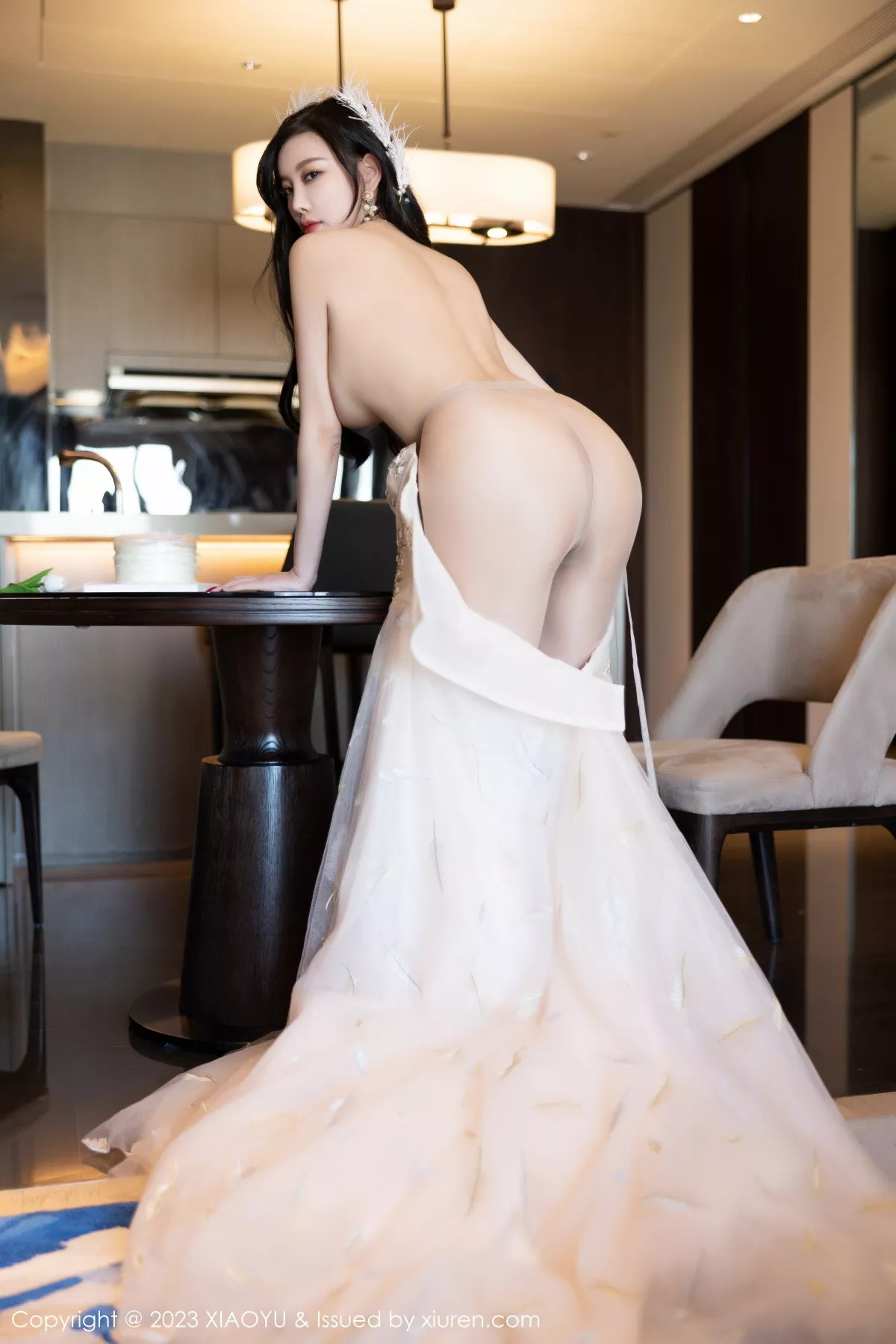 秀人集.com_[XiaoYu画语界]Vol.941_女神杨晨晨Yome生日主题脱连衣长裙露火辣身材极致诱惑写真120P
