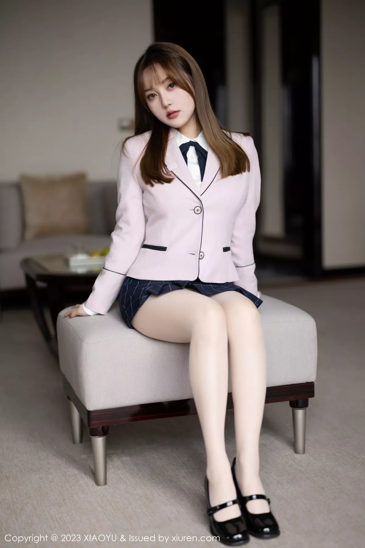 秀人集.com_[XiaoYu画语界]Vol.943_模特豆瓣酱半脱露性感白T配超薄无内肉丝秀丰满身材诱惑写真84P