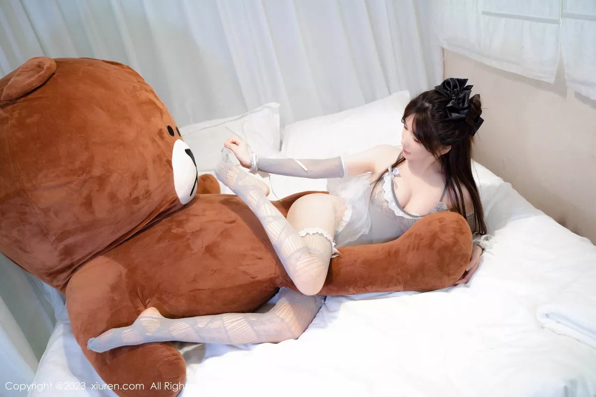 秀人集.com_[XiuRen秀人网]No.6109_模特婠婠么性感灰色轻透连体衣配灰色丝袜秀曼妙身姿诱惑写真72P