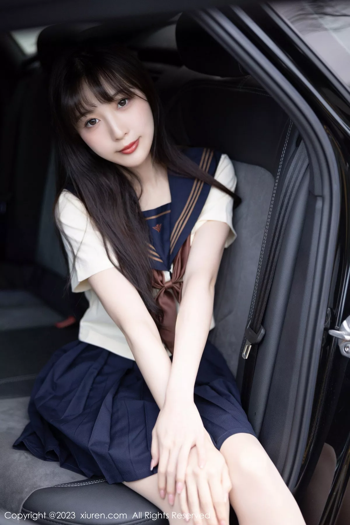 秀人集.com_[XiuRen秀人网]No.6126_模特林星阑海南岛旅拍脱学妹制服露白色内衣原色丝袜诱惑写真81P