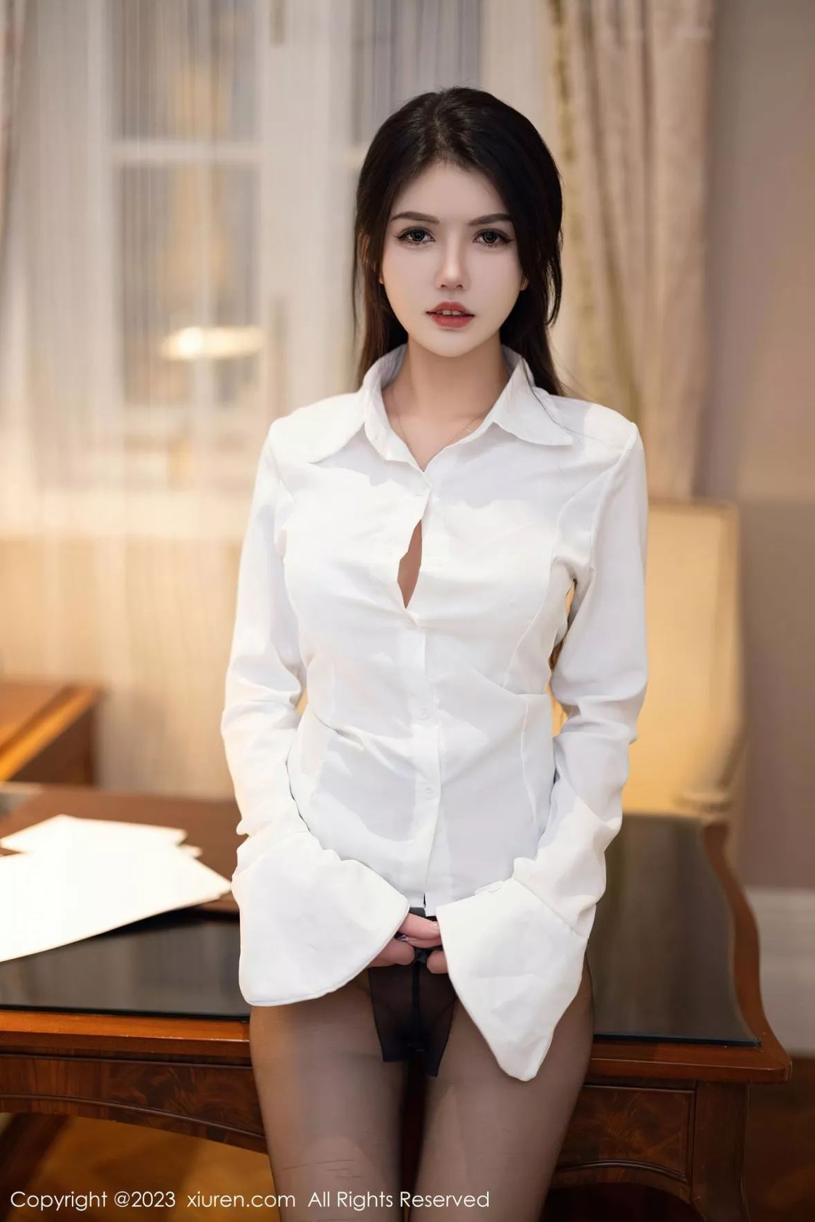 秀人集.com_[XiuRen秀人网]No.6125_模特媛媛酱性感白T配黑短裙露白色蕾丝内衣超薄黑丝诱惑写真84P