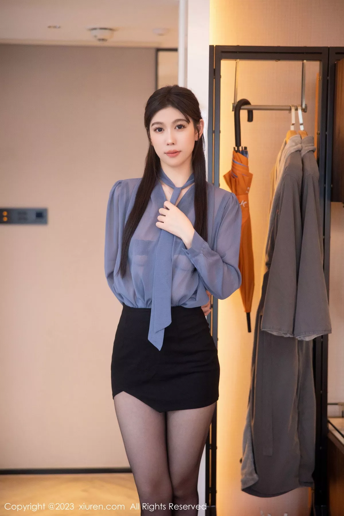 秀人集.com_[XiuRen秀人网]No.6122_模特李雅柔蓝色薄纱上衣配黑短裙露黑色内衣超薄黑丝诱惑写真62P