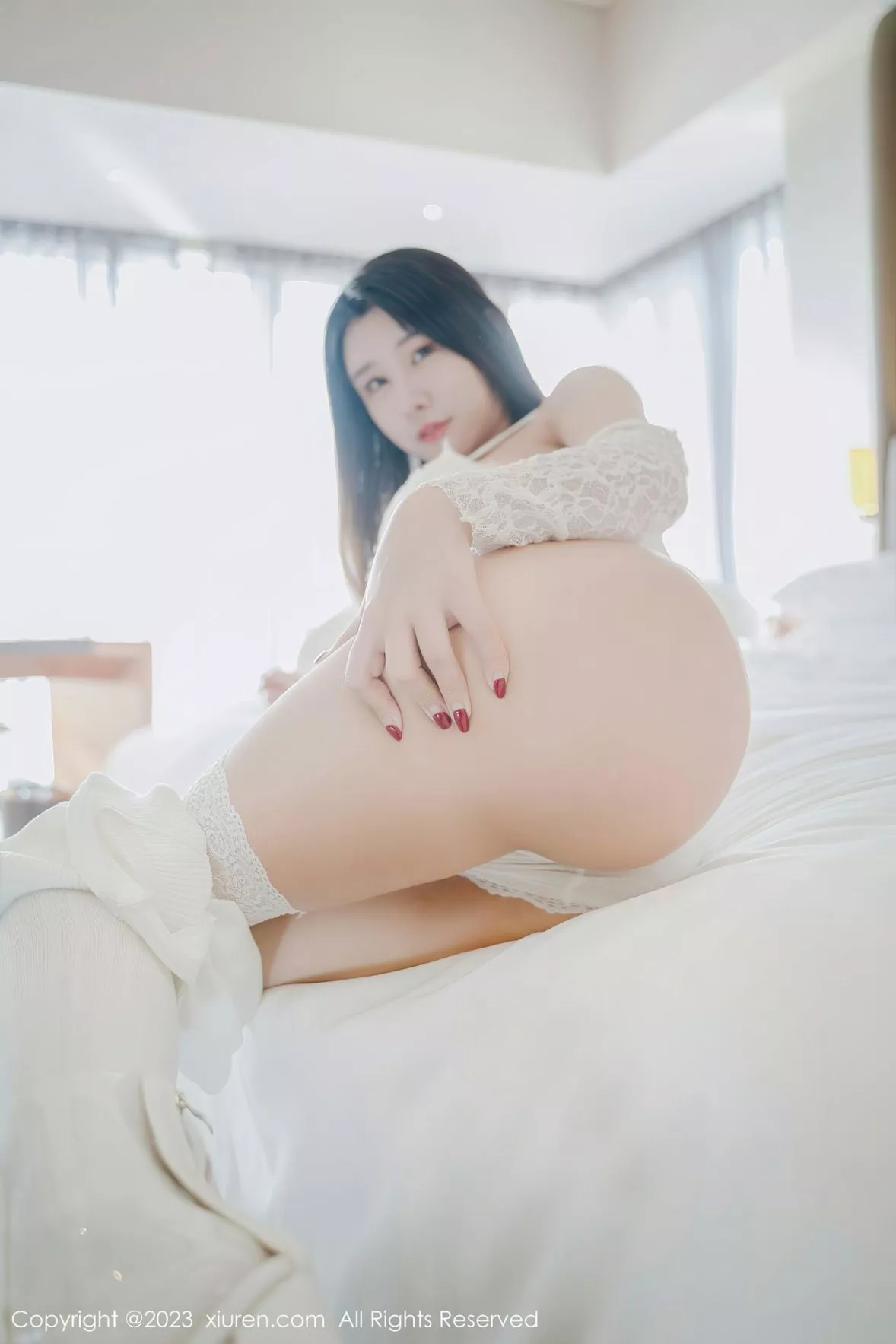 秀人集.com_[XiuRen秀人网]No.6128_模特夏沫沫tifa阳朔旅拍居家系列性感白色服秀丰乳肥臀诱惑写真63P