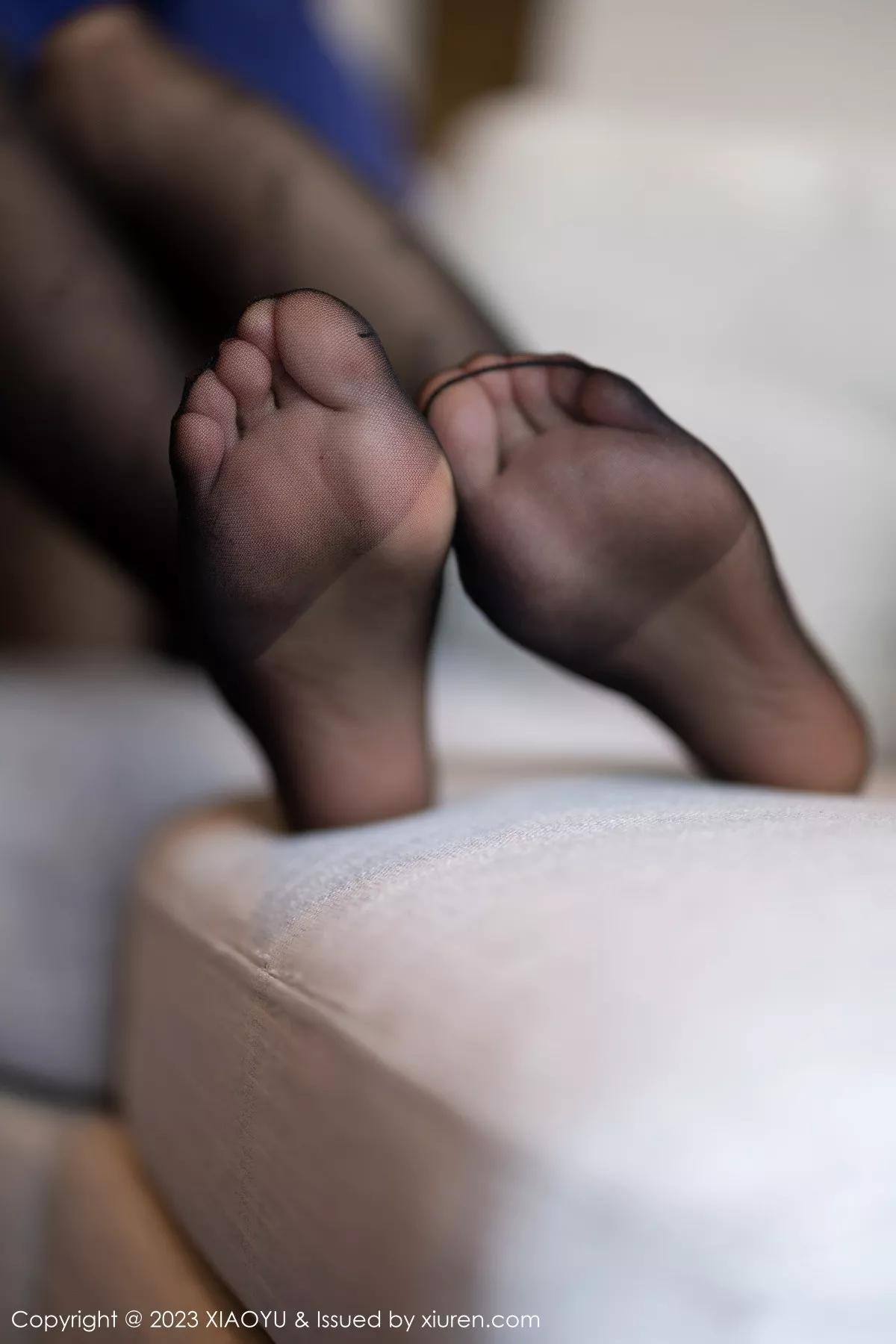 秀人集.com_[XiaoYu画语界]Vol.946_女神杨晨晨Yome脱外套露蕾丝内衣超薄黑丝秀完美身材诱惑写真82P