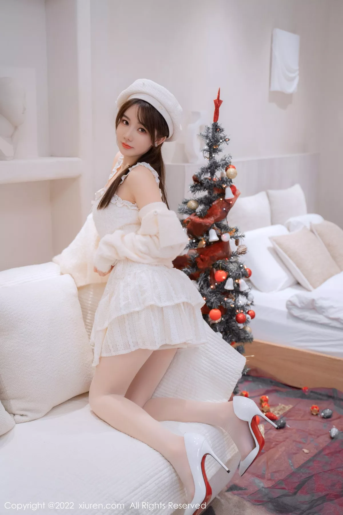 秀人集.com_[XiuRen秀人网]No.6025_模特婠婠么性感白色毛线上衣配白短裙秀曼妙身姿完美诱惑写真68P