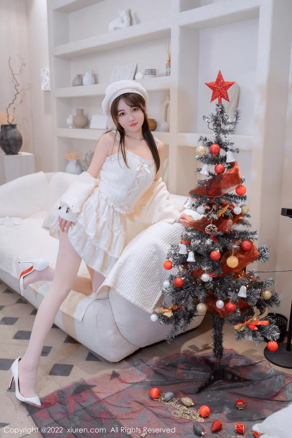 秀人集.com_[XiuRen秀人网]No.6025_模特婠婠么性感白色毛线上衣配白短裙秀曼妙身姿完美诱惑写真68P