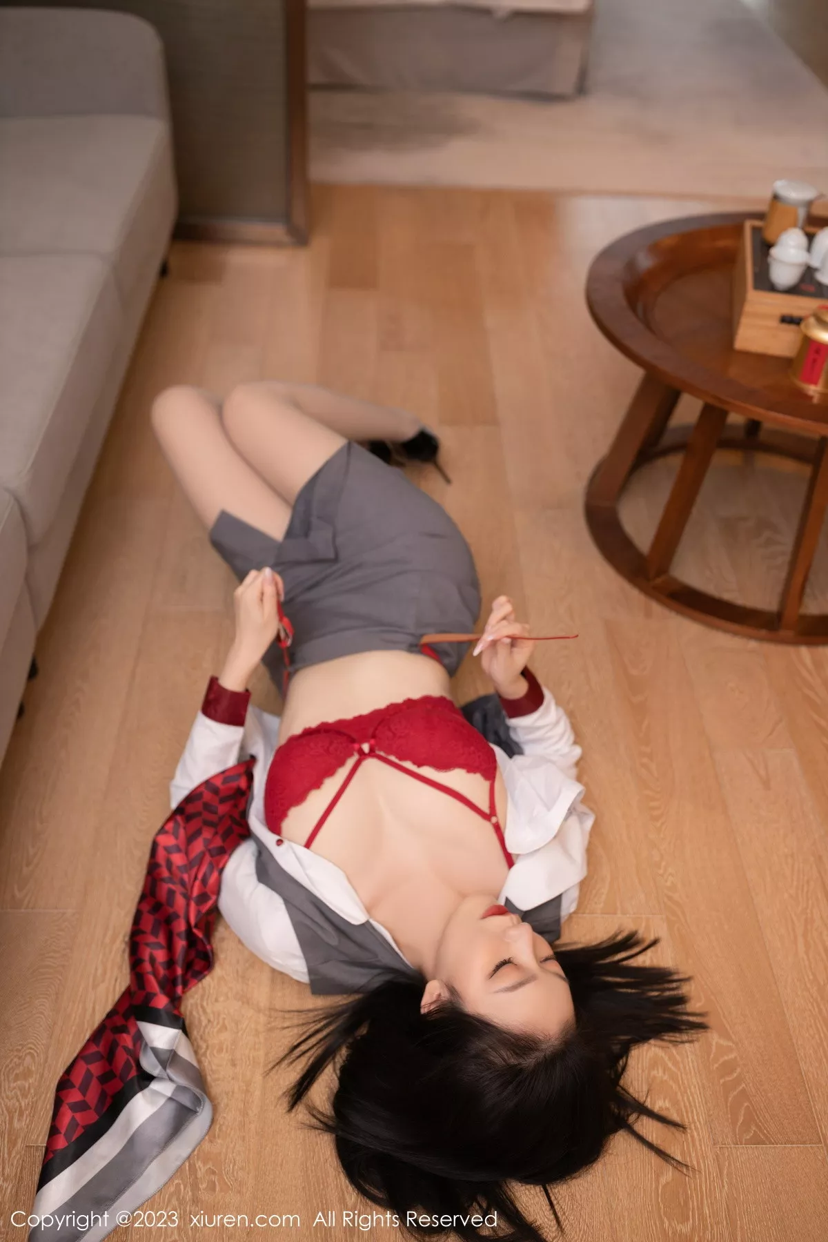 秀人集.com_[XiuRen秀人网]No.6148_模特安然anran空姐角色扮演脱制服露红色蕾丝内衣惹火诱惑写真82P