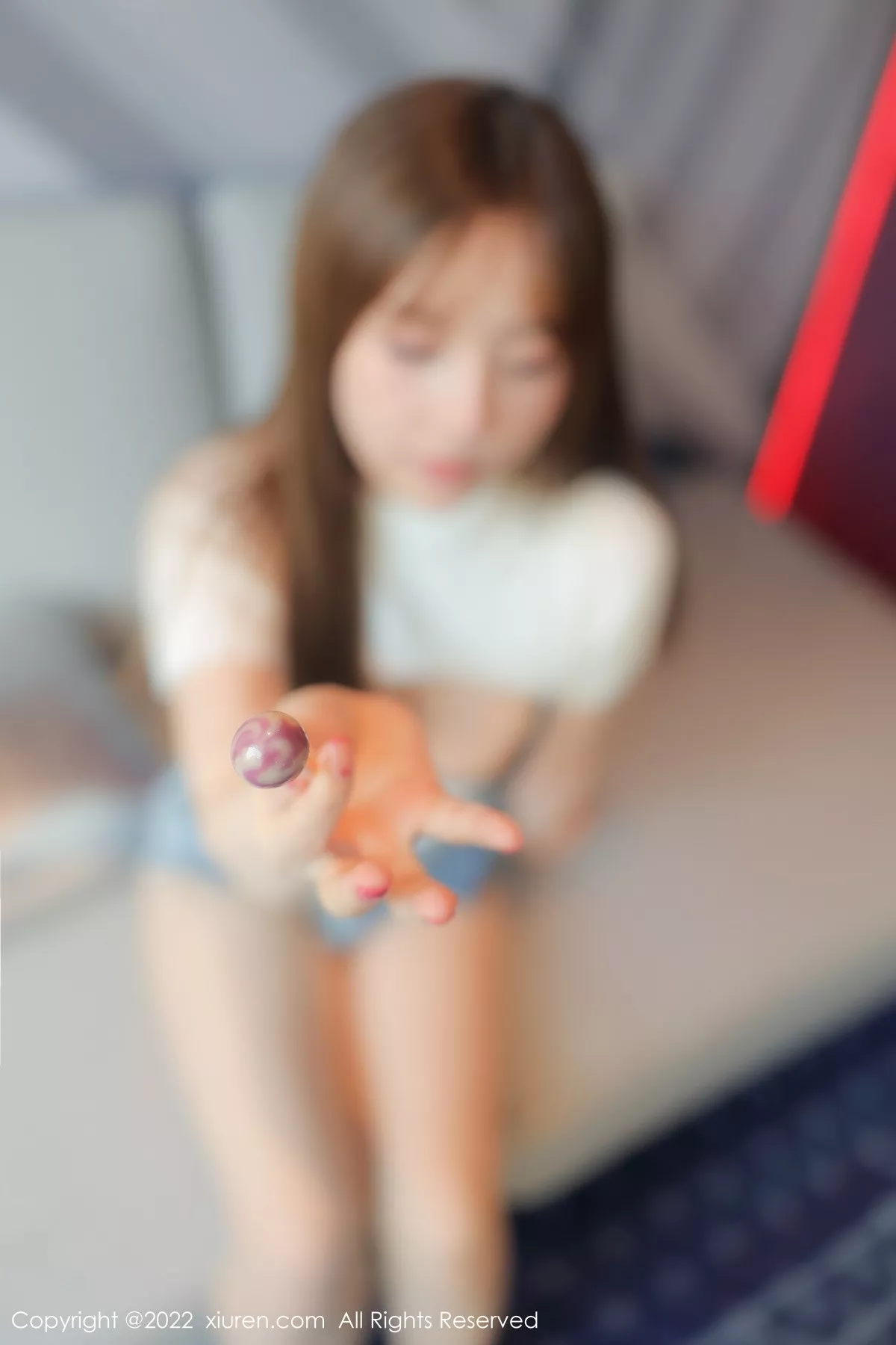 秀人集.com_[XiuRen秀人网]No.6035_模特豆瓣酱白色轻透收身衣配牛仔短裤露黑色蕾丝内衣诱惑写真86P