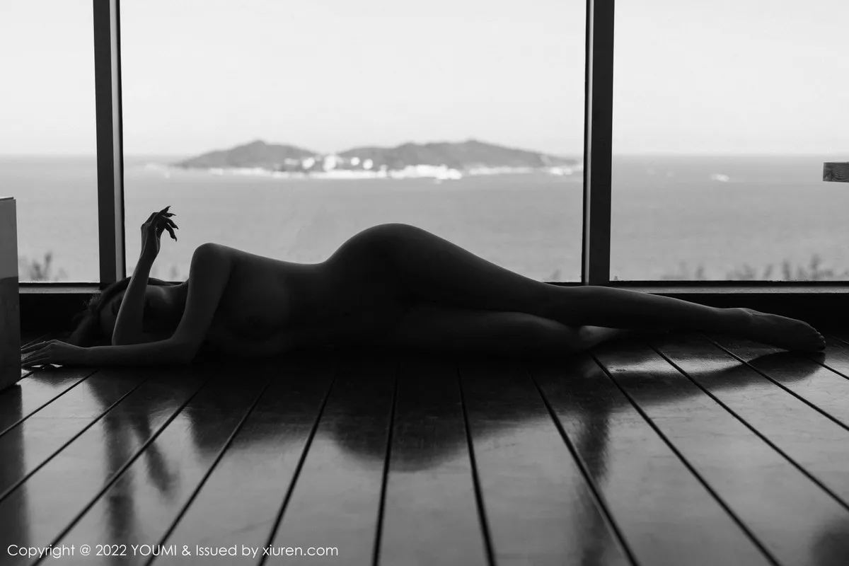 秀人集.com_[YouMi尤蜜荟]Vol.882_女神Carol周妍希性感暗红吊带长裙半撩秀豪乳翘臀惹火诱惑写真53P