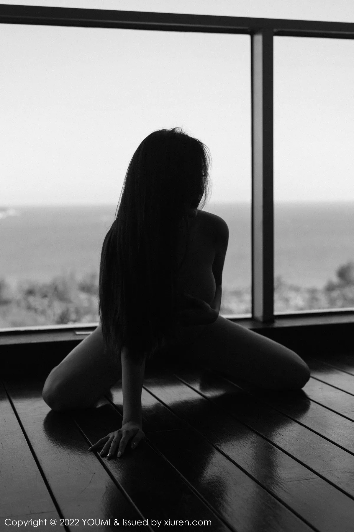 秀人集.com_[YouMi尤蜜荟]Vol.882_女神Carol周妍希性感暗红吊带长裙半撩秀豪乳翘臀惹火诱惑写真53P