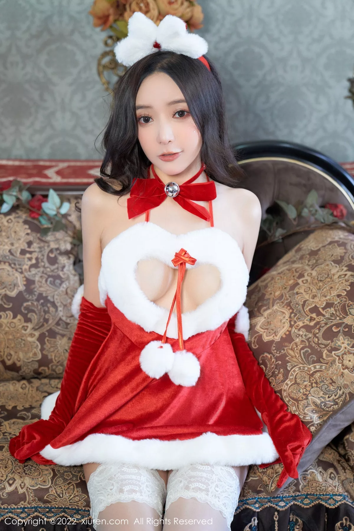 秀人集.com_[XiuRen秀人网]No.6045_女神王馨瑶yanni性感红色圣诞装服配白丝袜秀完美身材诱惑写真76P