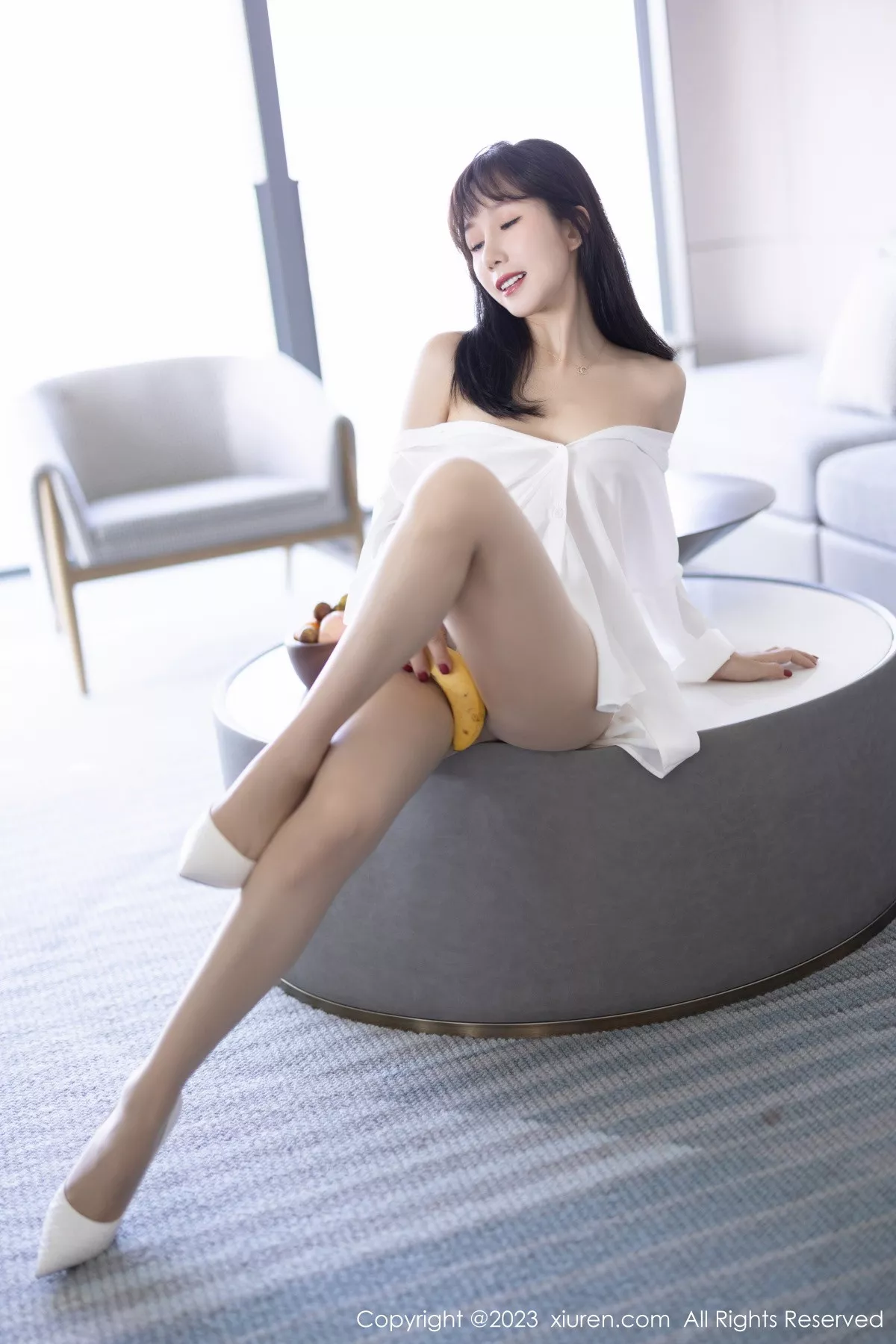 秀人集.com_[XiuRen秀人网]No.6153_模特波巧酱海南岛旅拍性感白T配原色丝袜秀曼妙身姿诱惑写真82P