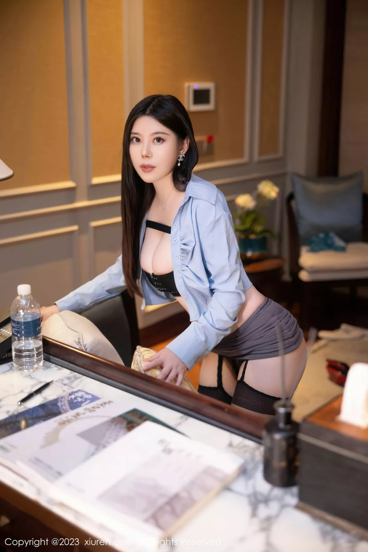 秀人集.com_[XiuRen秀人网]No.6196_模特白茹雪性感浅蓝色上衣配灰色短裙露黑色内衣迷人诱惑写真66P