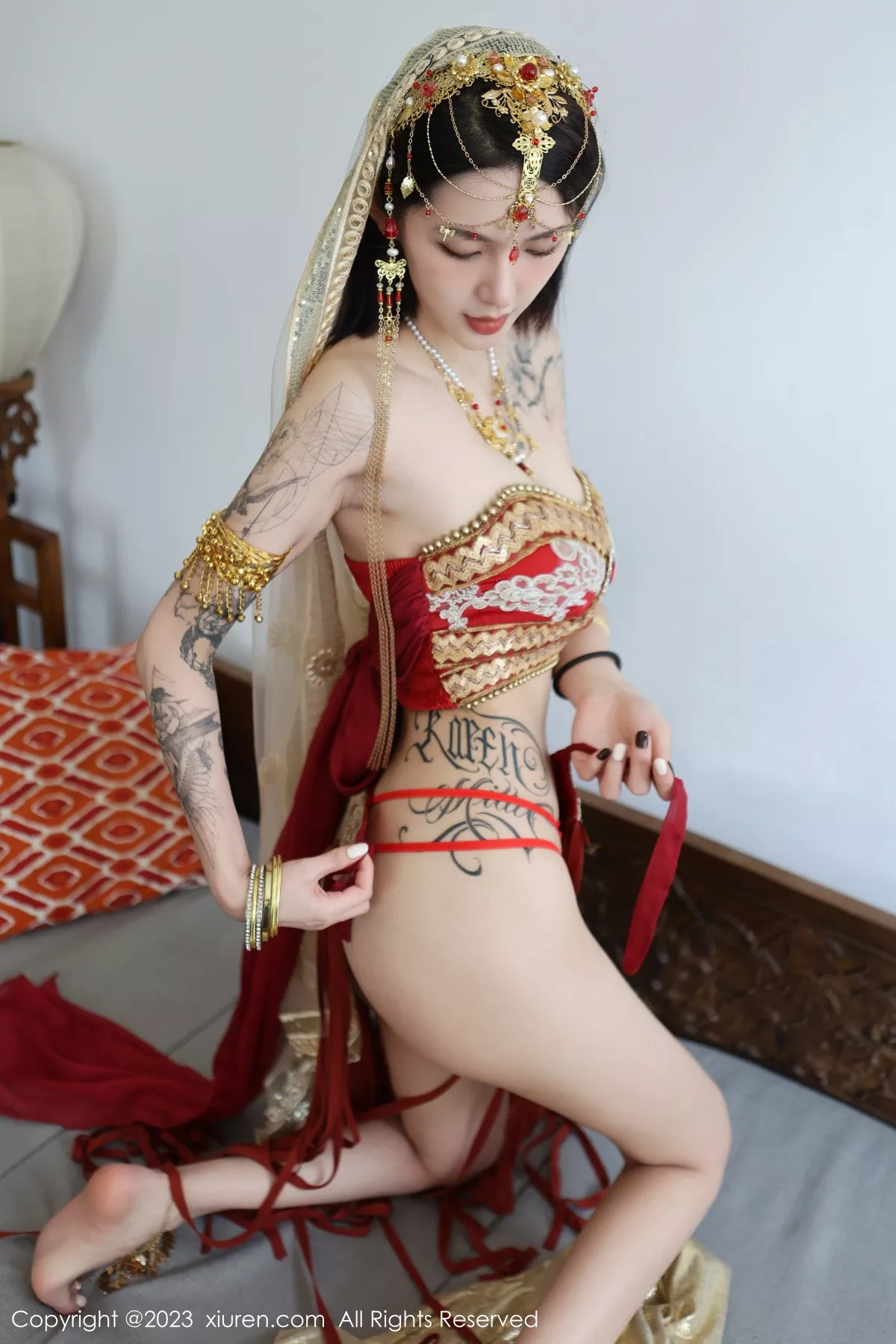 秀人集.com_[XiuRen秀人网]No.6240_模特乔一一性感异域风情舞女服饰秀曼妙身姿迷人气质诱惑写真76P