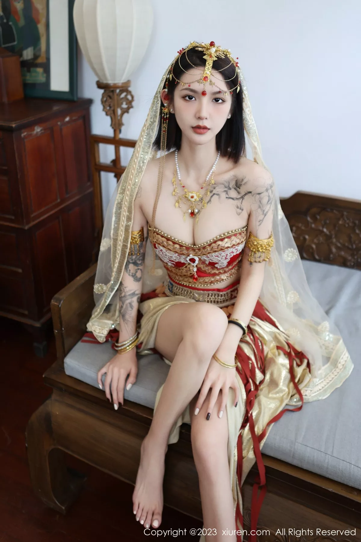 秀人集.com_[XiuRen秀人网]No.6240_模特乔一一性感异域风情舞女服饰秀曼妙身姿迷人气质诱惑写真76P