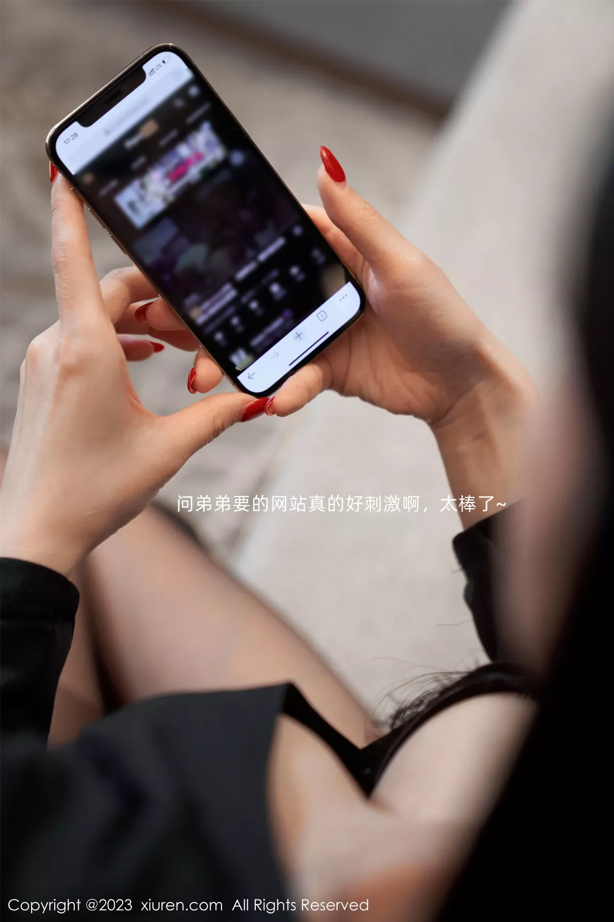 秀人集.com_[XiuRen秀人网]No.6253_女神周于希Sally澳门旅拍性感豹纹短裙配超薄黑丝秀美腿诱惑写真94P