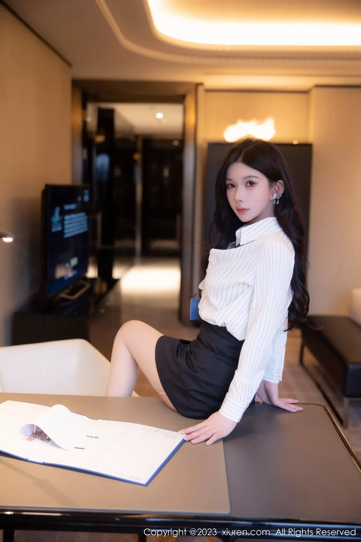 秀人集.com_[XiuRen秀人网]No.6247_模特林珊珊性感白T配黑短裙露浅黄色内衣开档肉丝完美诱惑写真97P