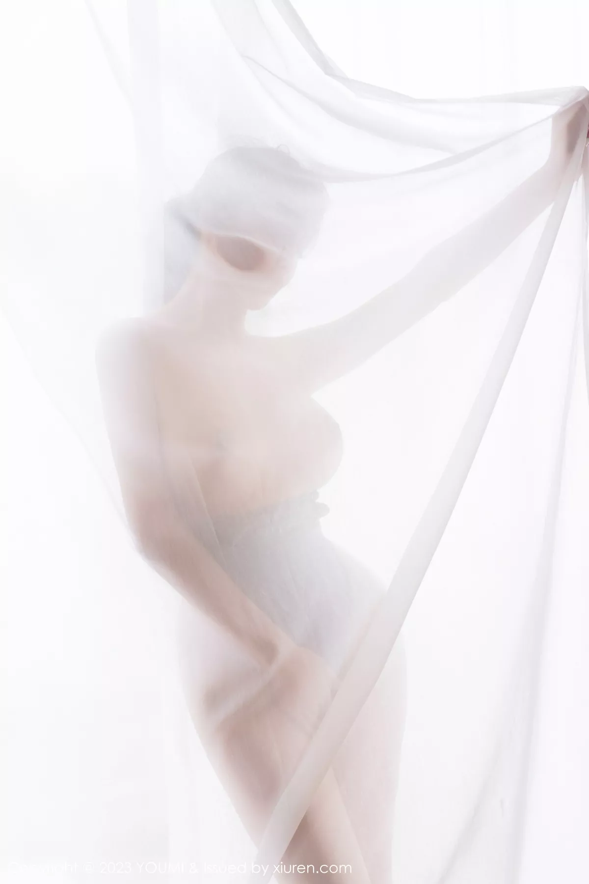 秀人集.com_[YouMi尤蜜荟]Vol.900_女神Carol周妍希大理旅拍性感蓝灰泳装秀丰满身材迷人诱惑写真89P