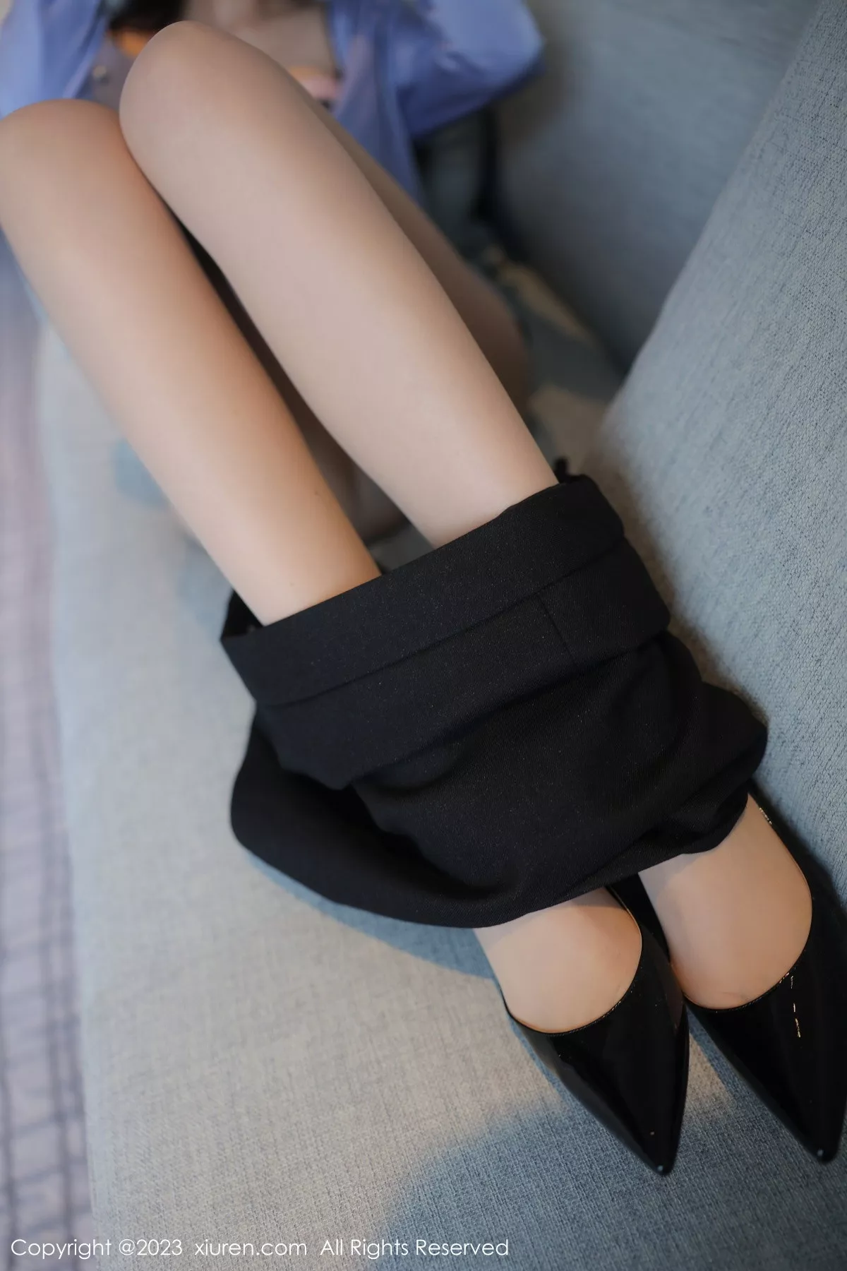 秀人集.com_[XiuRen秀人网]No.6254_新人模特圆圆酱性感Ol装扮露黑色蕾丝内衣配原色丝袜诱惑写真86P