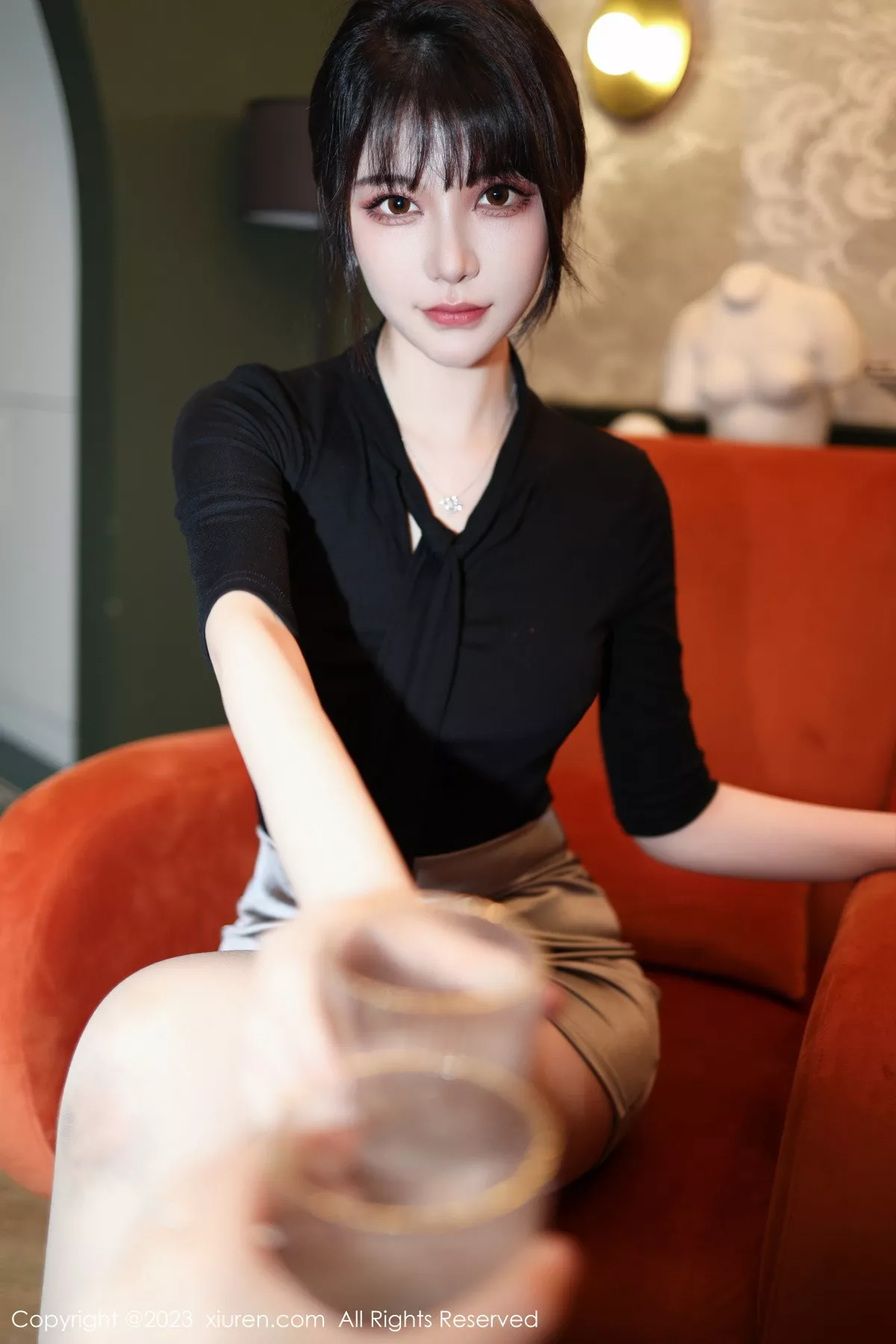 秀人集.com_[XiuRen秀人网]No.6256_模特桃桃子闺蜜剧情主题性感黑白丝袜系列秀美腿迷人诱惑写真85P