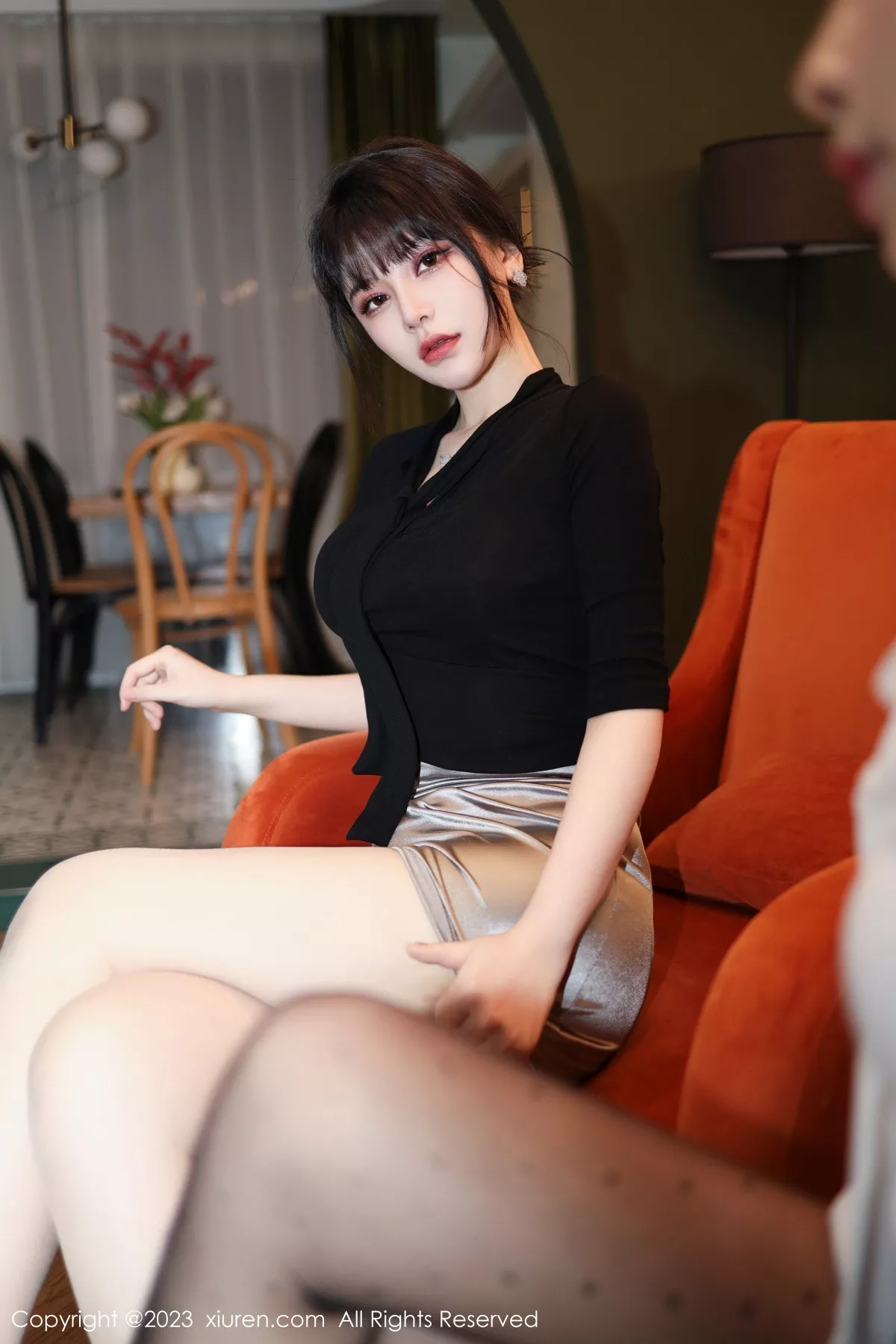 秀人集.com_[XiuRen秀人网]No.6256_模特桃桃子闺蜜剧情主题性感黑白丝袜系列秀美腿迷人诱惑写真85P