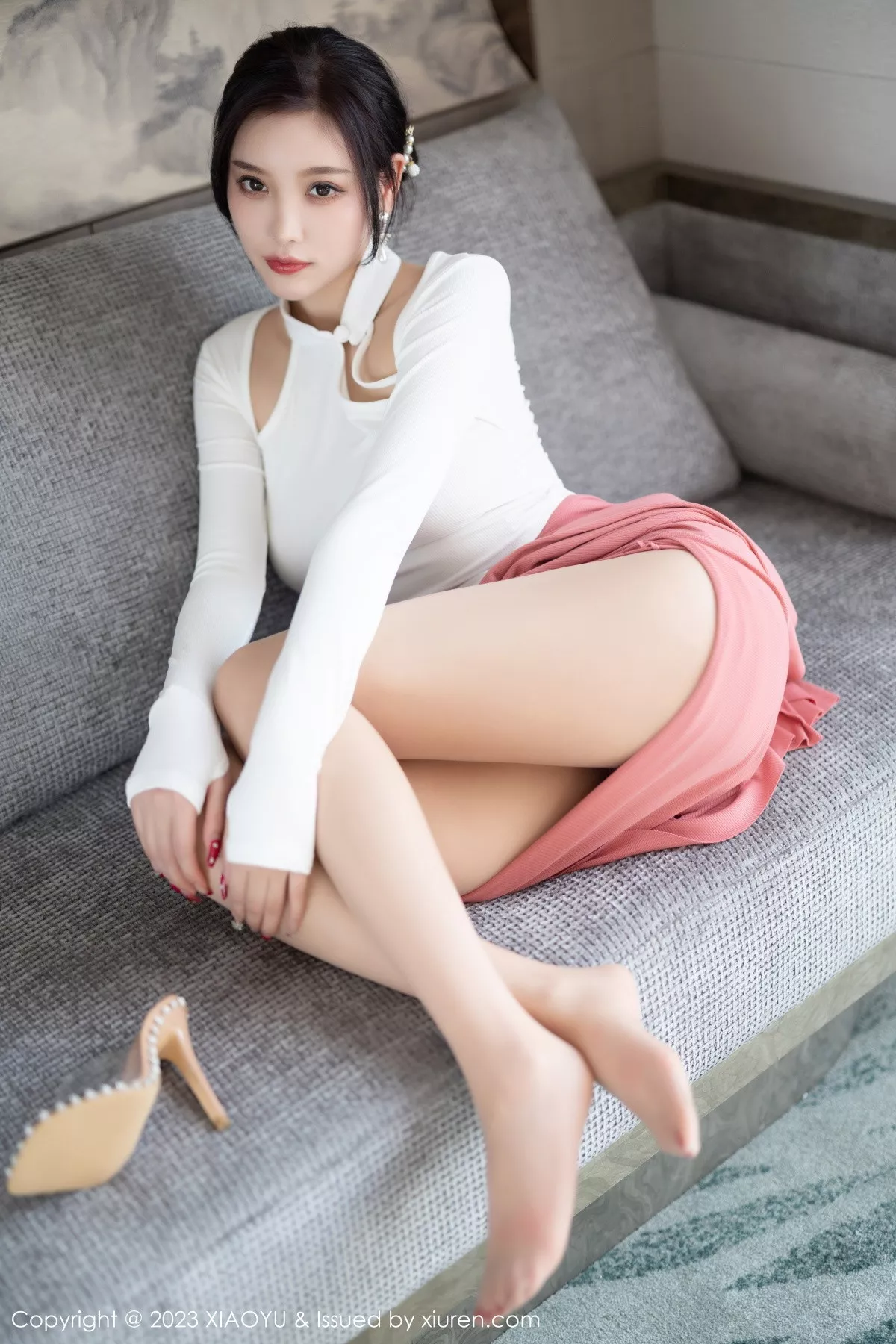 秀人集.com_[XiaoYu画语界]Vol.965_女神杨晨晨Yome白色上衣配淡红长裙露吊坠内衣完美诱惑写真91P