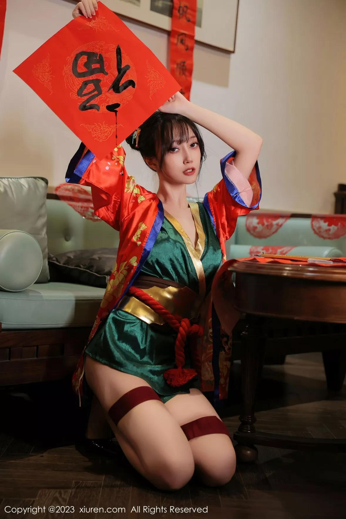 秀人集.com_[XiuRen秀人网]No.6167_模特玥儿玥新春主题私房半脱露曼妙身姿对联遮身撩人诱惑写真57P