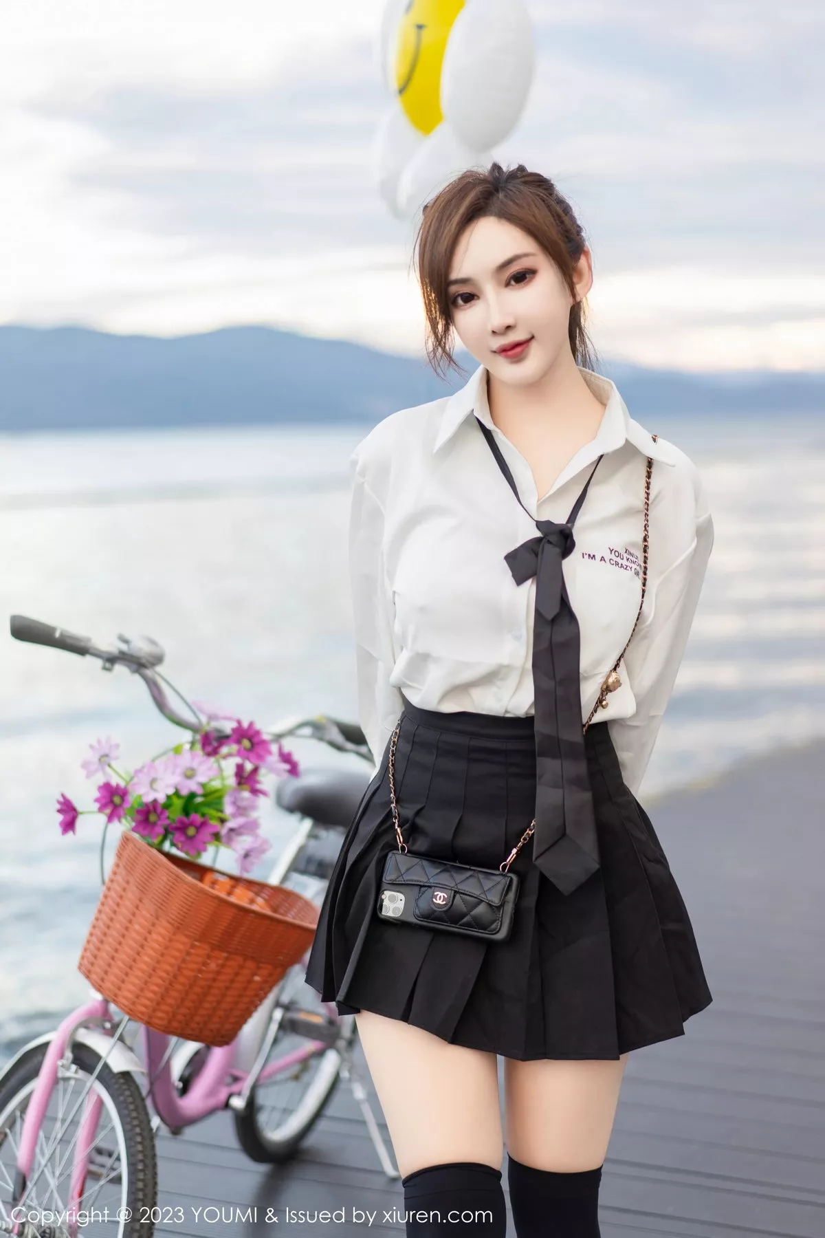 秀人集.com_[YouMi尤蜜荟]Vol.903_女神Carol周妍希大理旅拍性感白T配黑短裙秀完美身材迷人写真100P