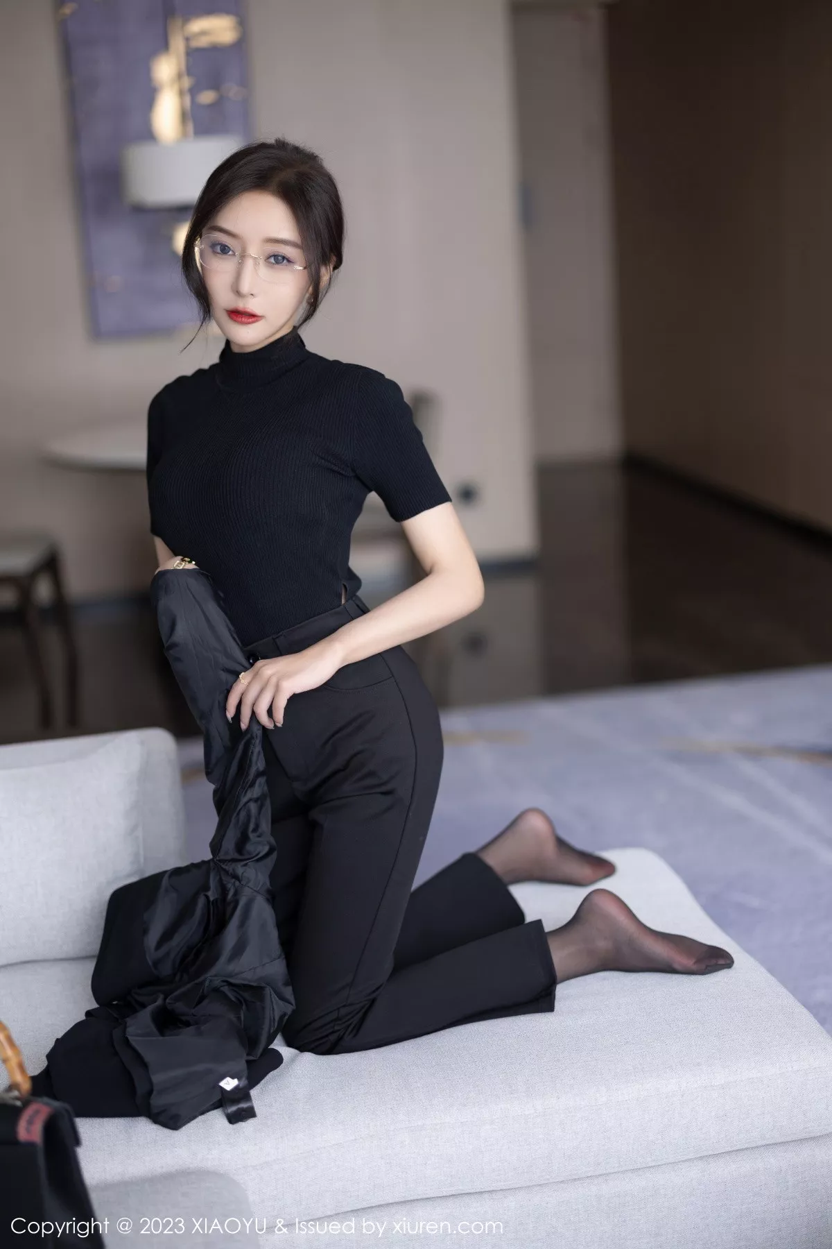 秀人集.com_[XiaoYu画语界]Vol.974_女神王馨瑶yanni性感黑色Ol装露黑色蕾丝内衣超薄黑丝诱惑写真93P