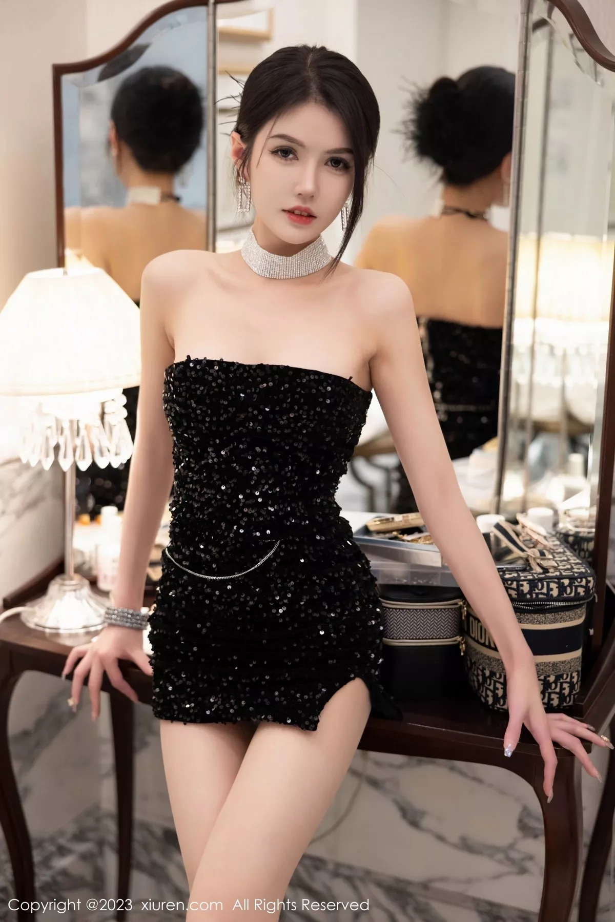 秀人集.com_[XiuRen秀人网]No.6335_模特媛媛酱belle脱西服上衣露黑色连衣短裙开档肉丝撩人诱惑写真99P