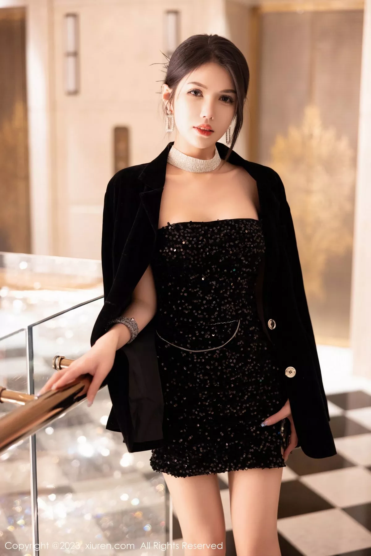 秀人集.com_[XiuRen秀人网]No.6335_模特媛媛酱belle脱西服上衣露黑色连衣短裙开档肉丝撩人诱惑写真99P