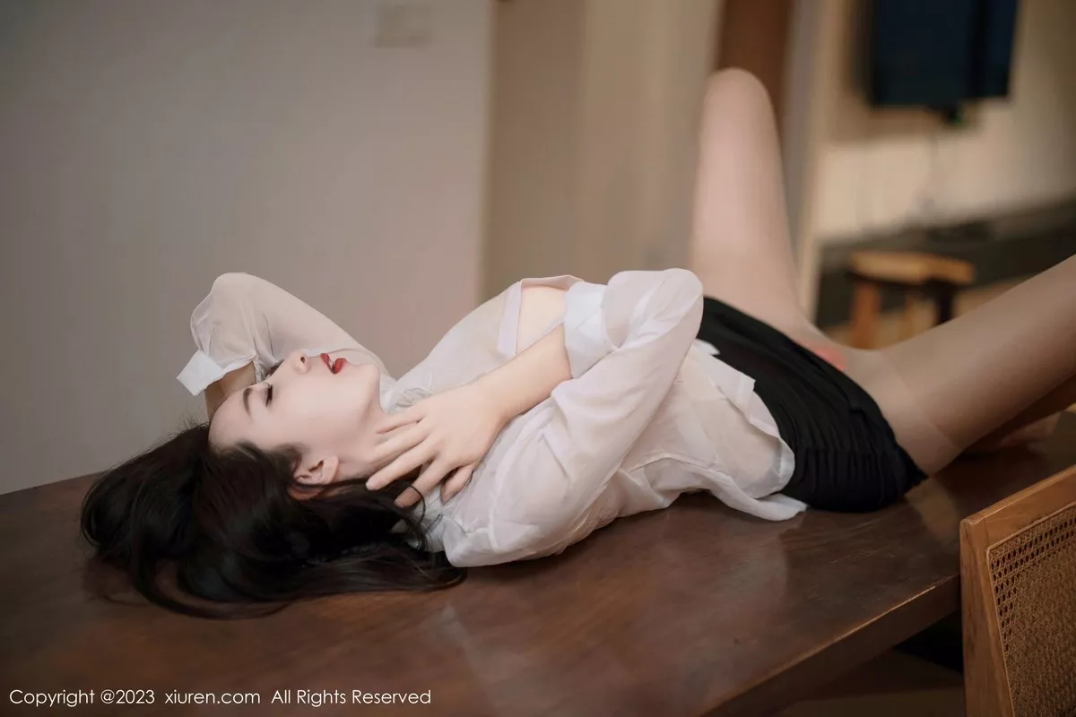 秀人集.com_[XiuRen秀人网]No.6341_模特娇喘JC性感薄透白T配黑色短裙露超薄肉丝秀翘臀诱惑写真65P