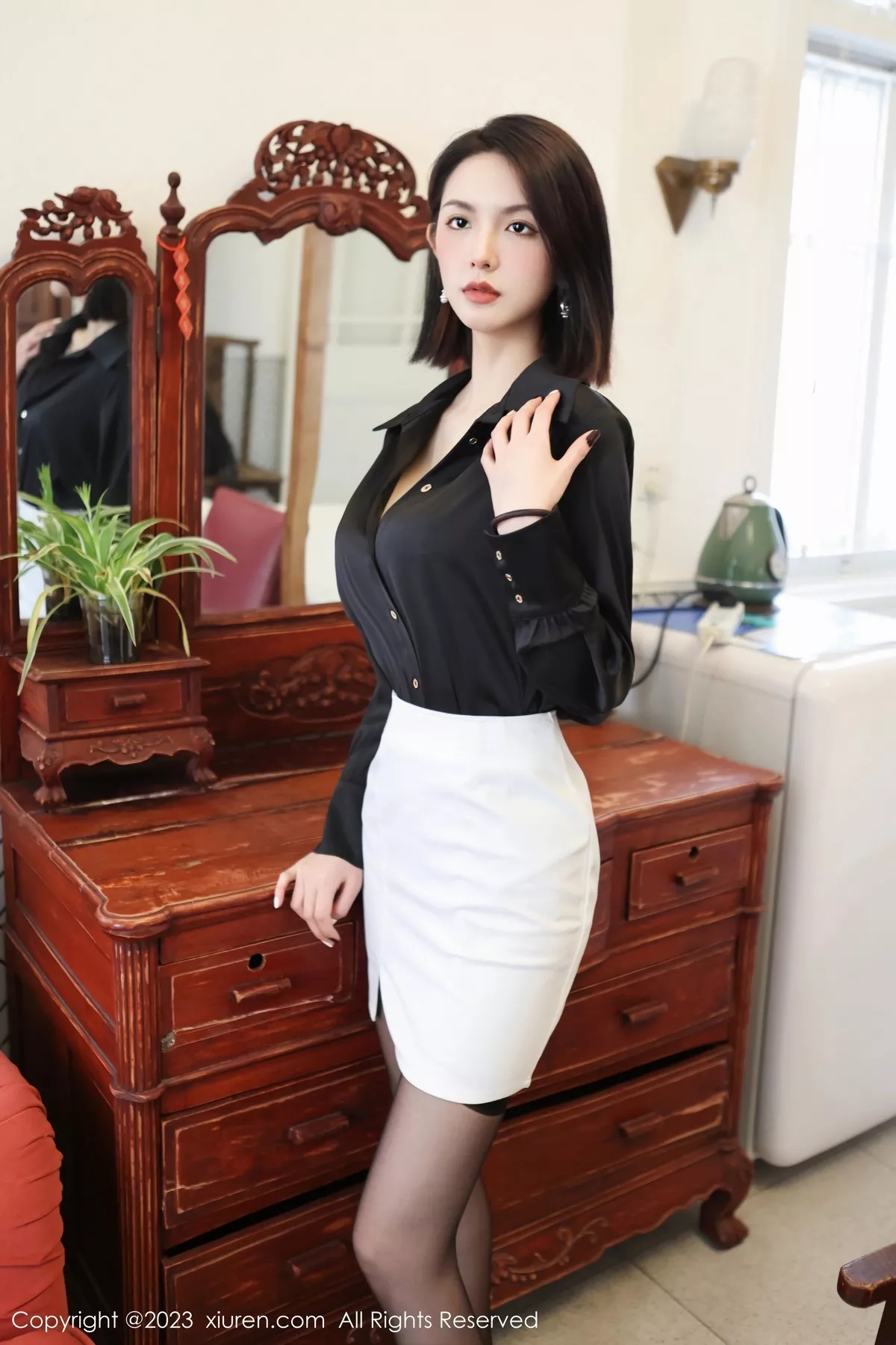 秀人集.com_[XiuRen秀人网]No.6356_模特乔一一私房半脱露性感红色蕾丝内衣配黑丝吊袜完美诱惑写真89P