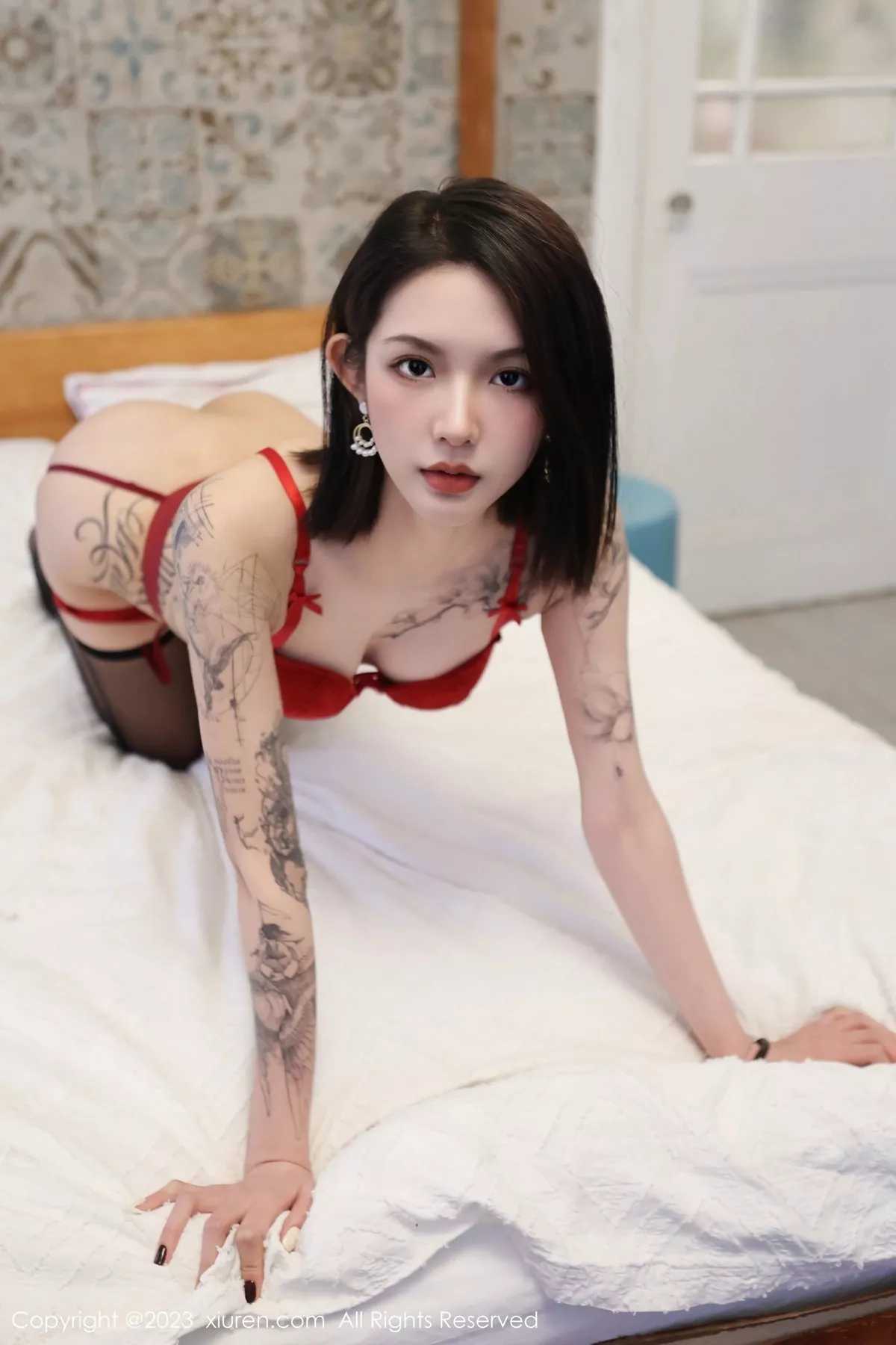 秀人集.com_[XiuRen秀人网]No.6356_模特乔一一私房半脱露性感红色蕾丝内衣配黑丝吊袜完美诱惑写真89P