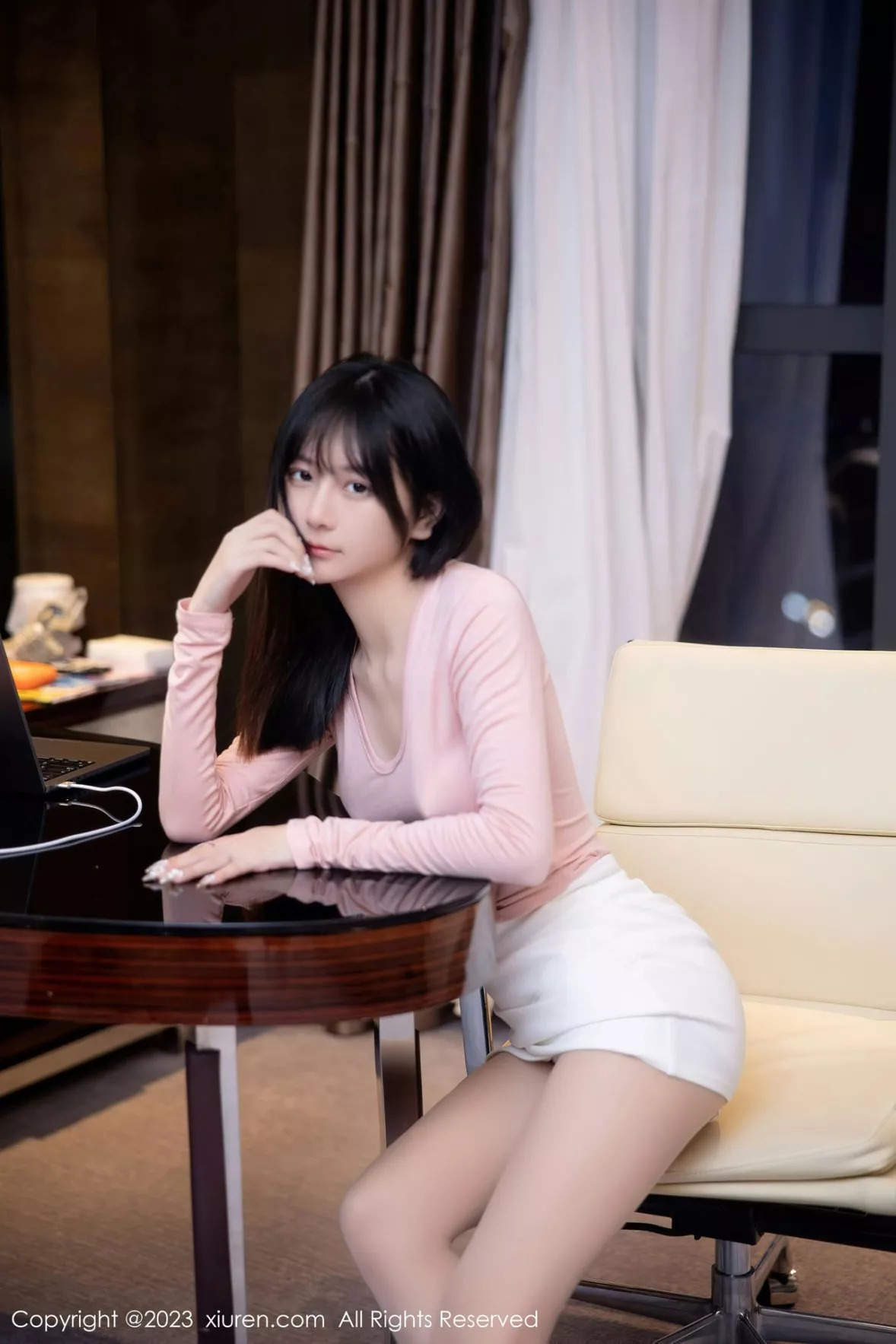 秀人集.com_[XiuRen秀人网]No.6367_模特谢小蒽性感粉色上衣配白短裙露超薄无内肉丝撩人诱惑写真91P