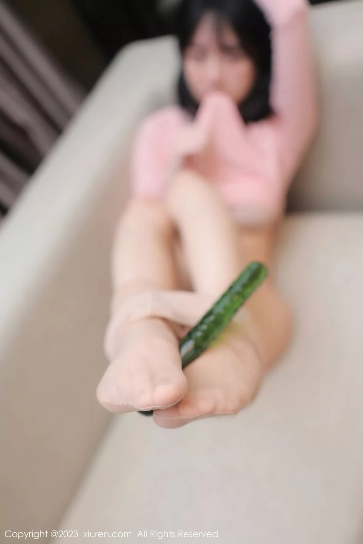 秀人集.com_[XiuRen秀人网]No.6367_模特谢小蒽性感粉色上衣配白短裙露超薄无内肉丝撩人诱惑写真91P