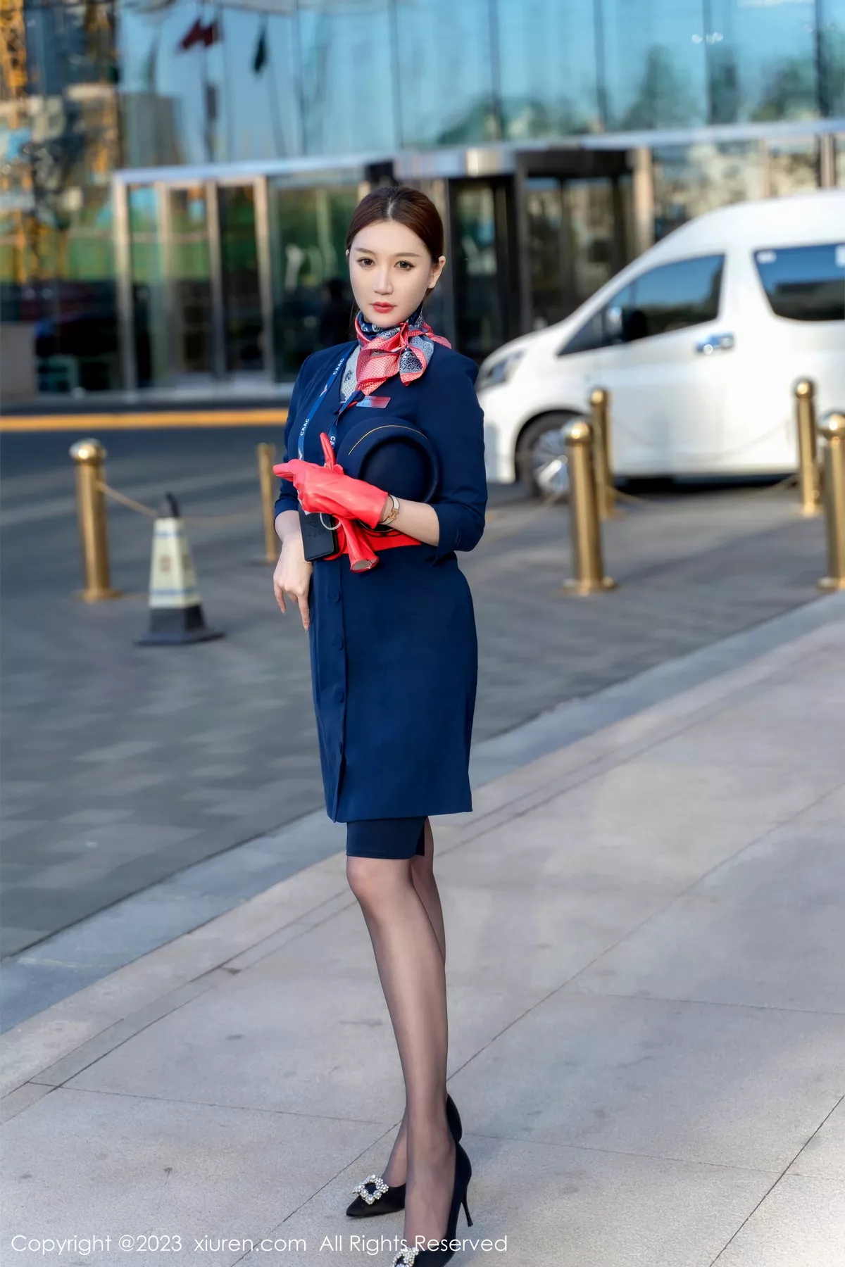 秀人集.com_[XiuRen秀人网]No.6288_模特顾乔楠Cora脱性感空姐制服露黑色内衣配超薄黑丝诱惑写真66P