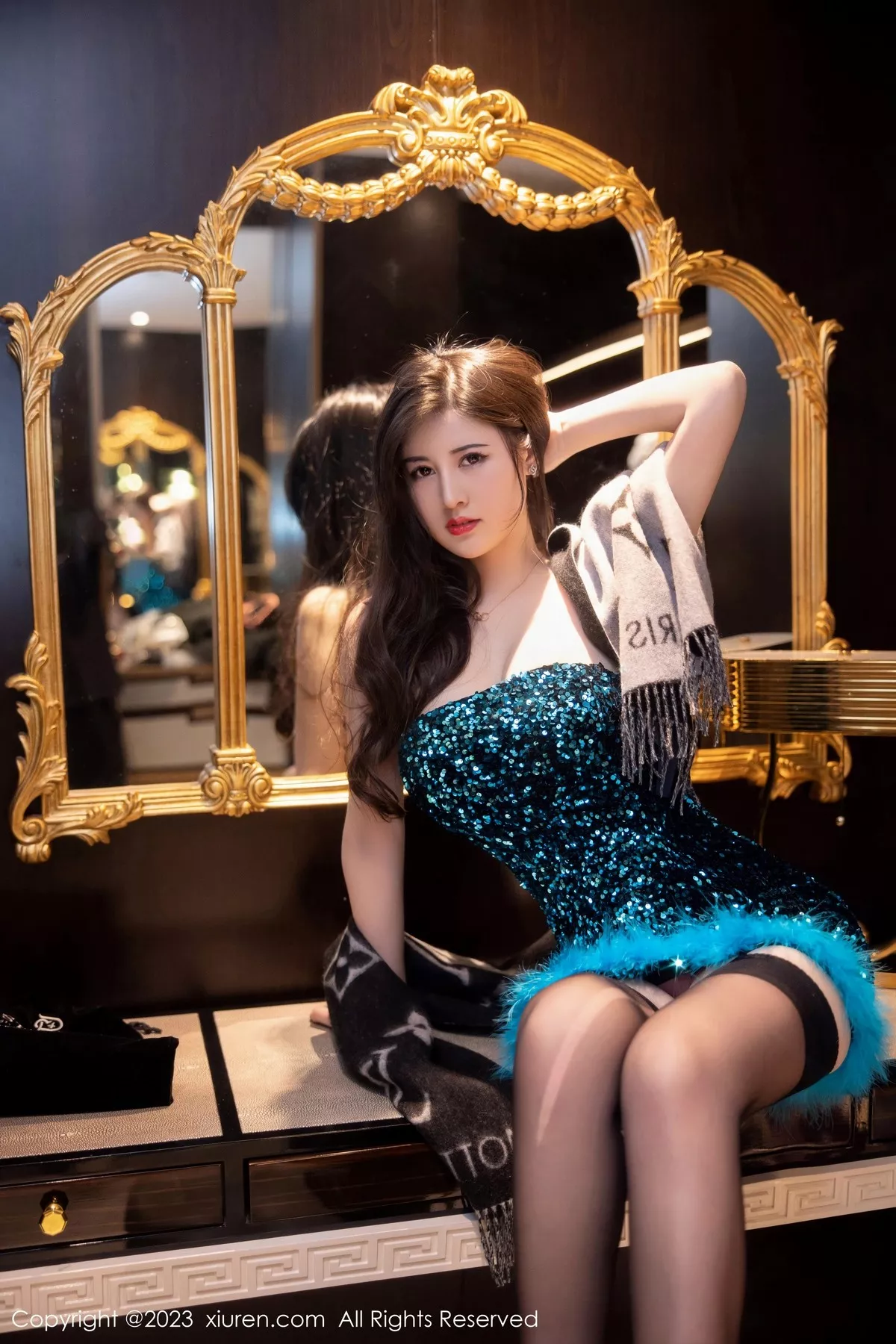 秀人集.com_[XiuRen秀人网]No.6384_模特诗诗kiki性感蓝黑露肩连衣短裙露黑色蕾丝内衣惹火诱惑写真86P