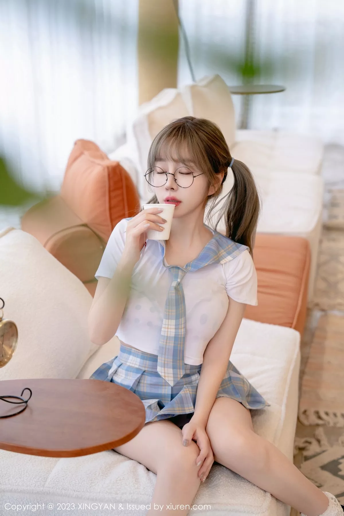 秀人集.com_[XINGYAN星颜社]VOL.180_女神王雨纯淡蓝色格子短裙套装露性感粉色内衣迷人诱惑写真82P