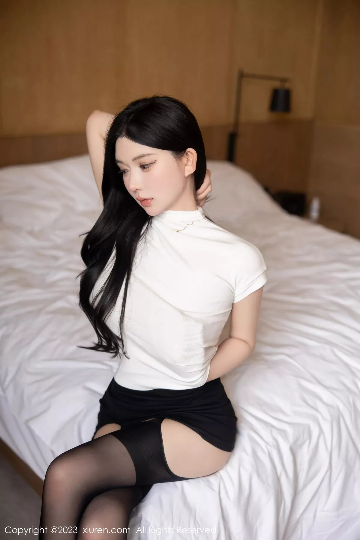 秀人集.com_[XiuRen秀人网]No.6394_模特林珊珊白色轻透上衣配黑短裙魅惑黑丝秀曼妙身姿迷人写真103P