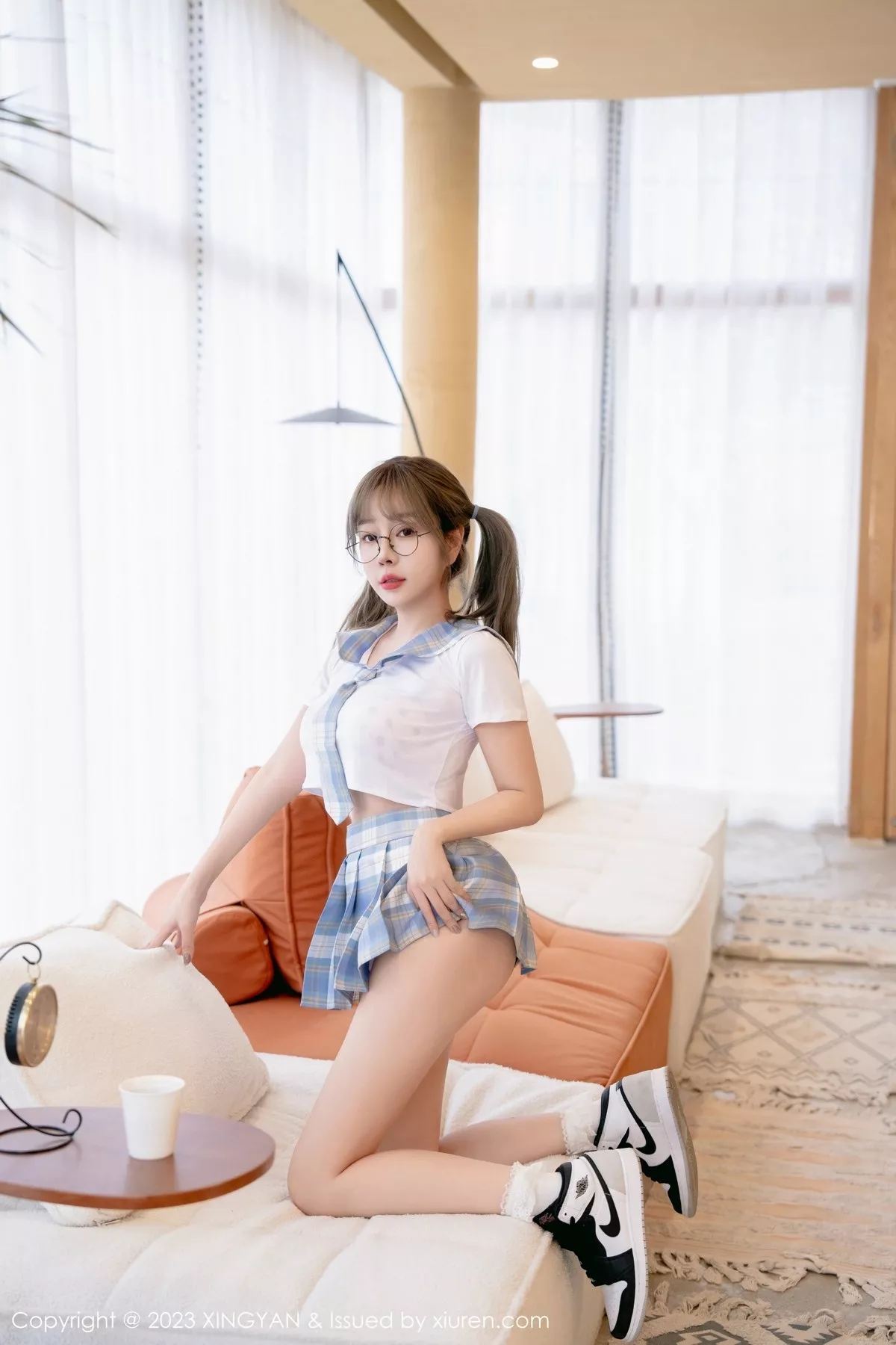 秀人集.com_[XINGYAN星颜社]VOL.180_女神王雨纯淡蓝色格子短裙套装露性感粉色内衣迷人诱惑写真82P