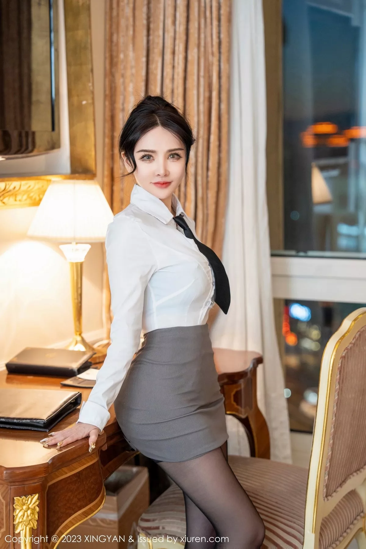 秀人集.com_[XINGYAN星颜社]VOL.182_模特潘娇娇性感白T配灰短裙露黑色轻透内衣秀巨乳肥臀诱惑写真82P